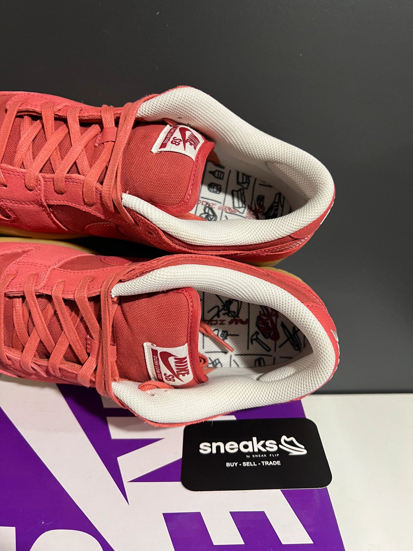 Nike SB Dunk Low Adobe - Used