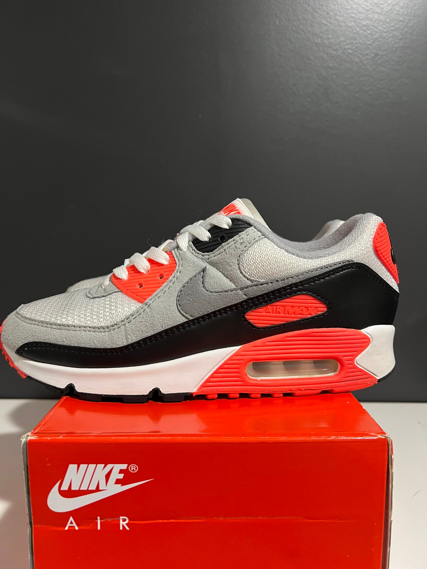 USED Air Max 90 Infrared 2020 CT1685-100 SIZE 7.5M OG ALL JN25-160
