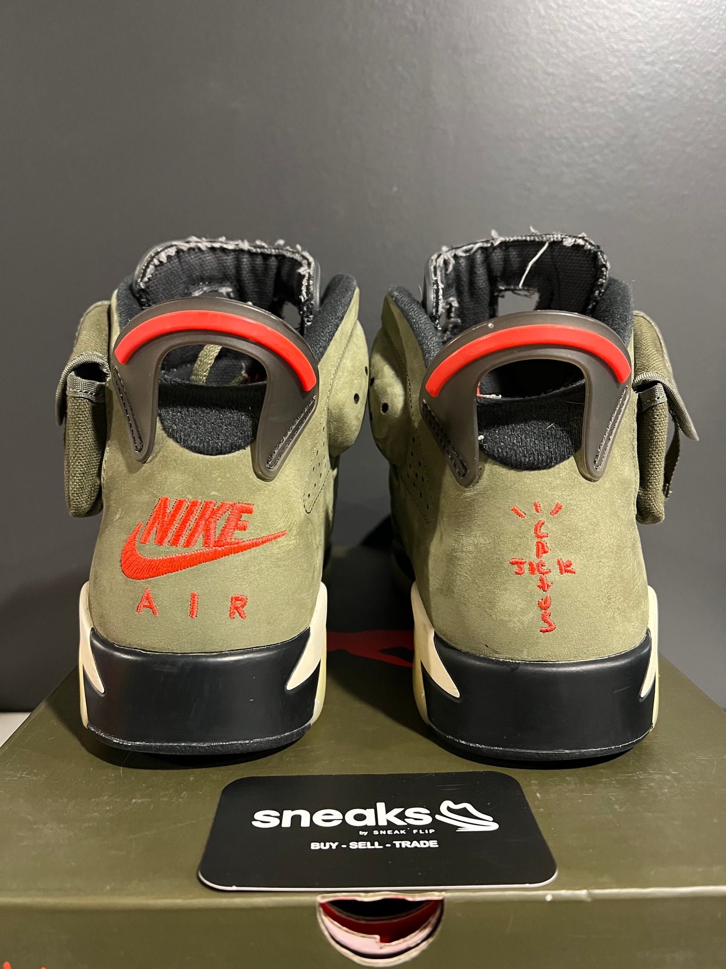 USED Travis Scott x Air Jordan 6 Retro Olive CN1084-200 SIZE 10.5M OG ALL AG25-198