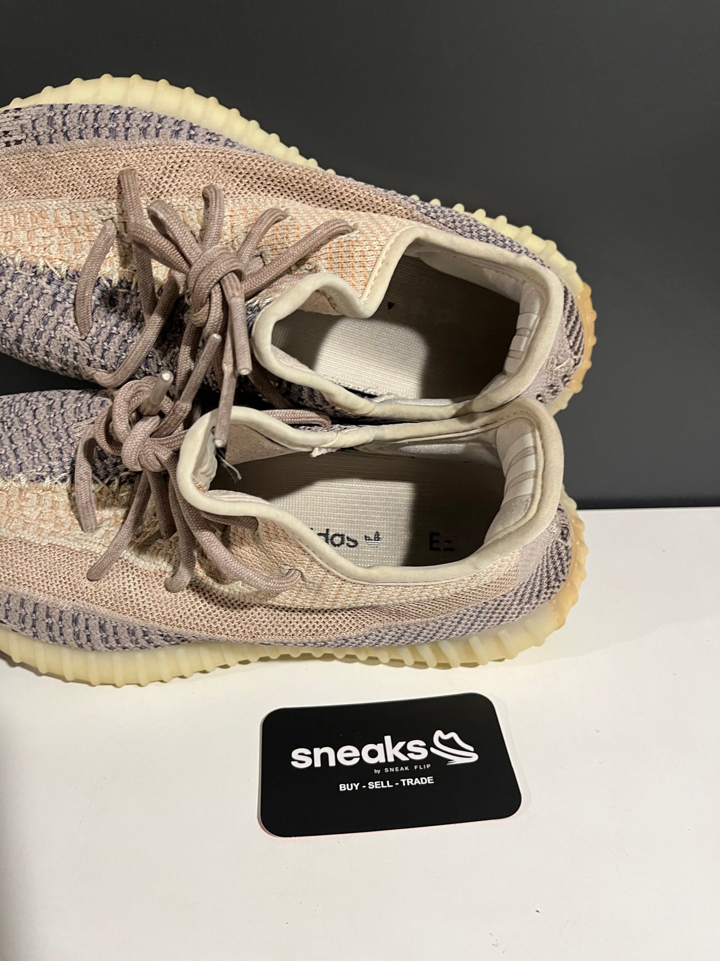 adidas Yeezy Boost 350 V2 Ash Pearl - Used