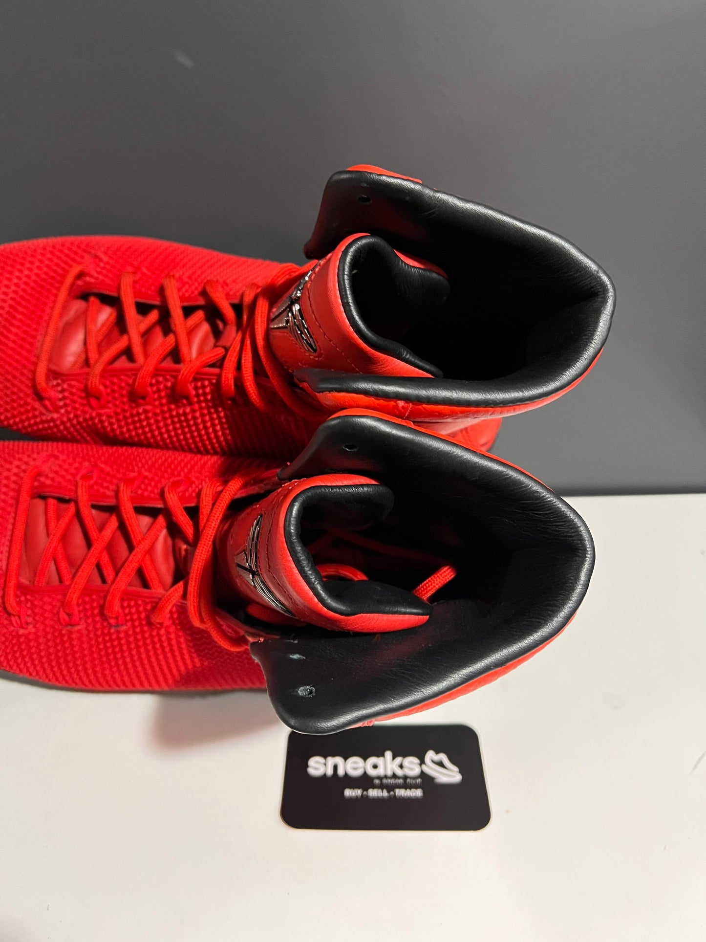 USED Kobe 9 High KRM EXT Red Mamba 716993-600 SIZE 10.5M NO BOX AG25-190