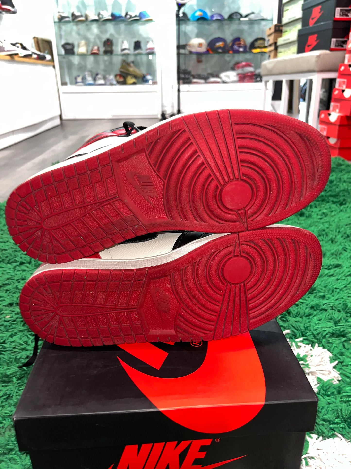 Jordan 1 Retro High Bred Toe - Used