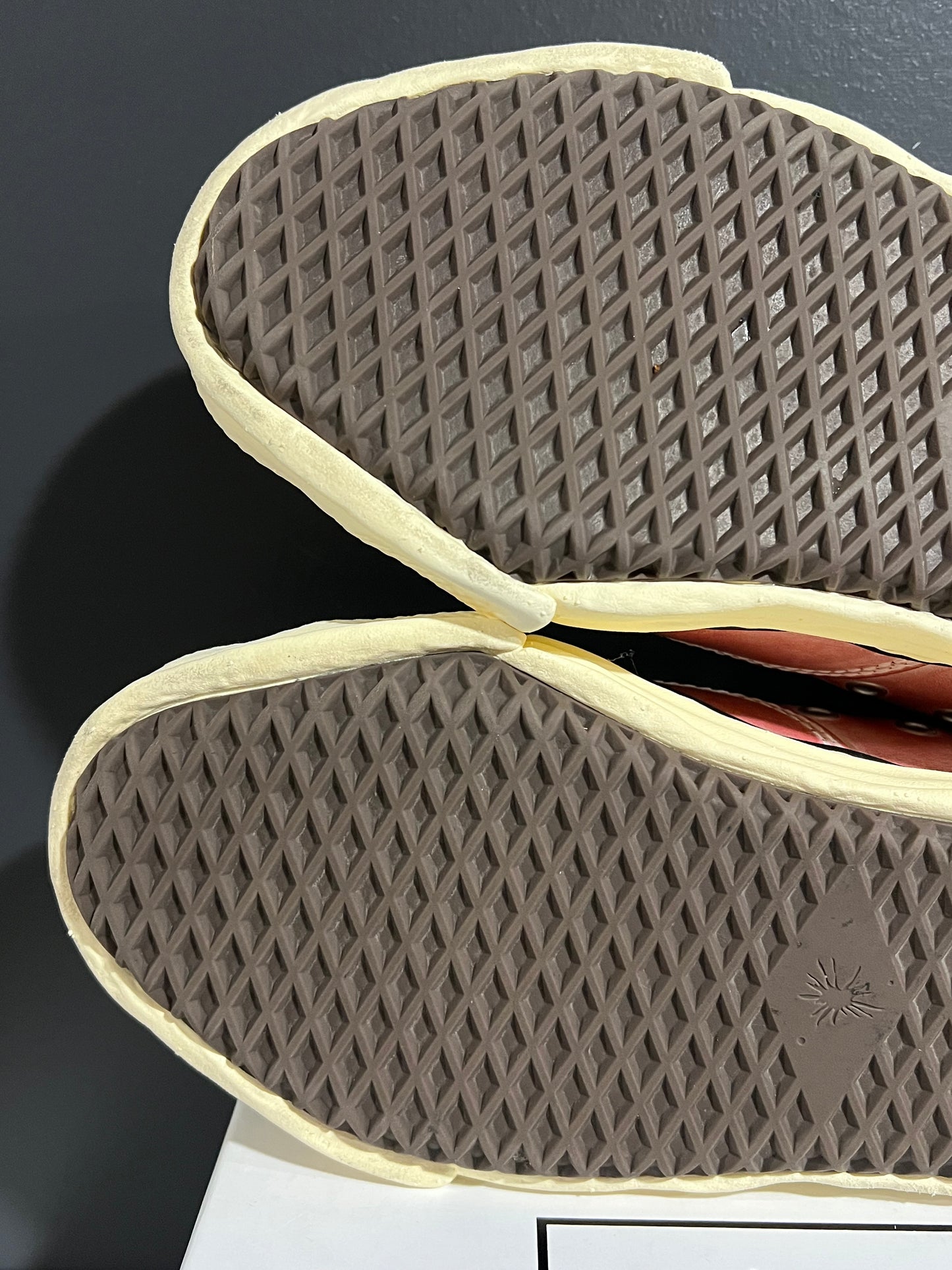 USED Maison Mihara Yasuhiro Peterson OG Sole Paraffin Leather Low Red AO9FW723 SIZE 41EU OG ALL