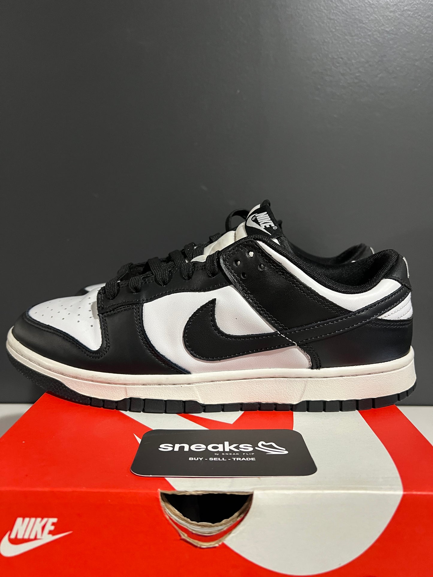USED Dunk Low Black White DD1391-100 SIZE 10M OG ALL AG25-25