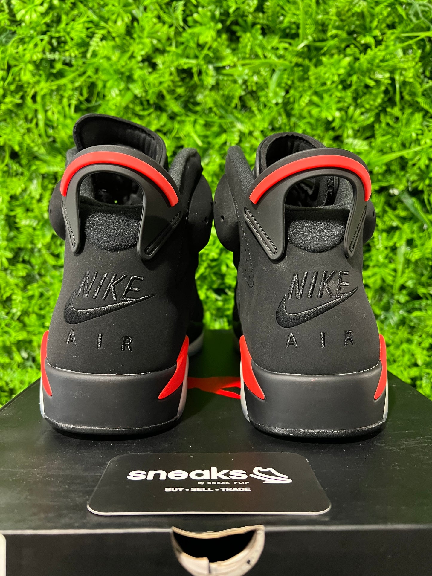 NEW Air Jordan 6 Retro Infrared 2019 384664-060 WITH DEFECTS