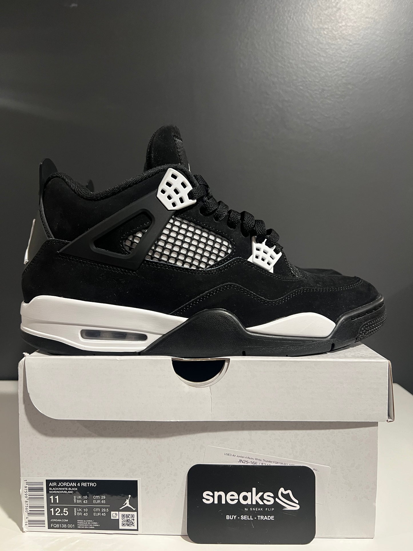 USED Air Jordan 4 Retro White Thunder FQ8138-001 SIZE 11M OG ALL JN25-166
