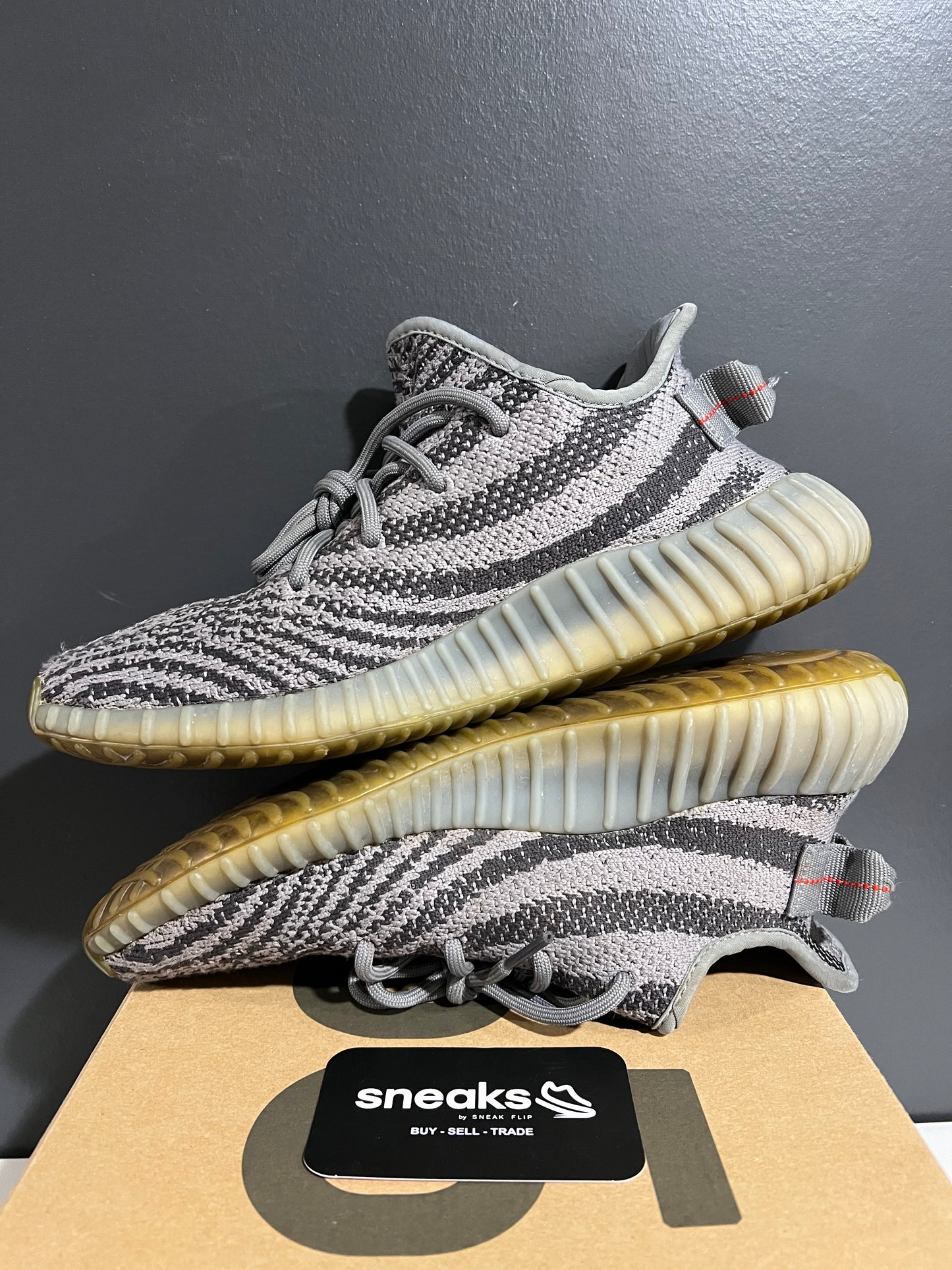 USED Yeezy Boost 350 V2 Beluga 2.0 AH2203 SIZE 8M OG ALL AG25-248