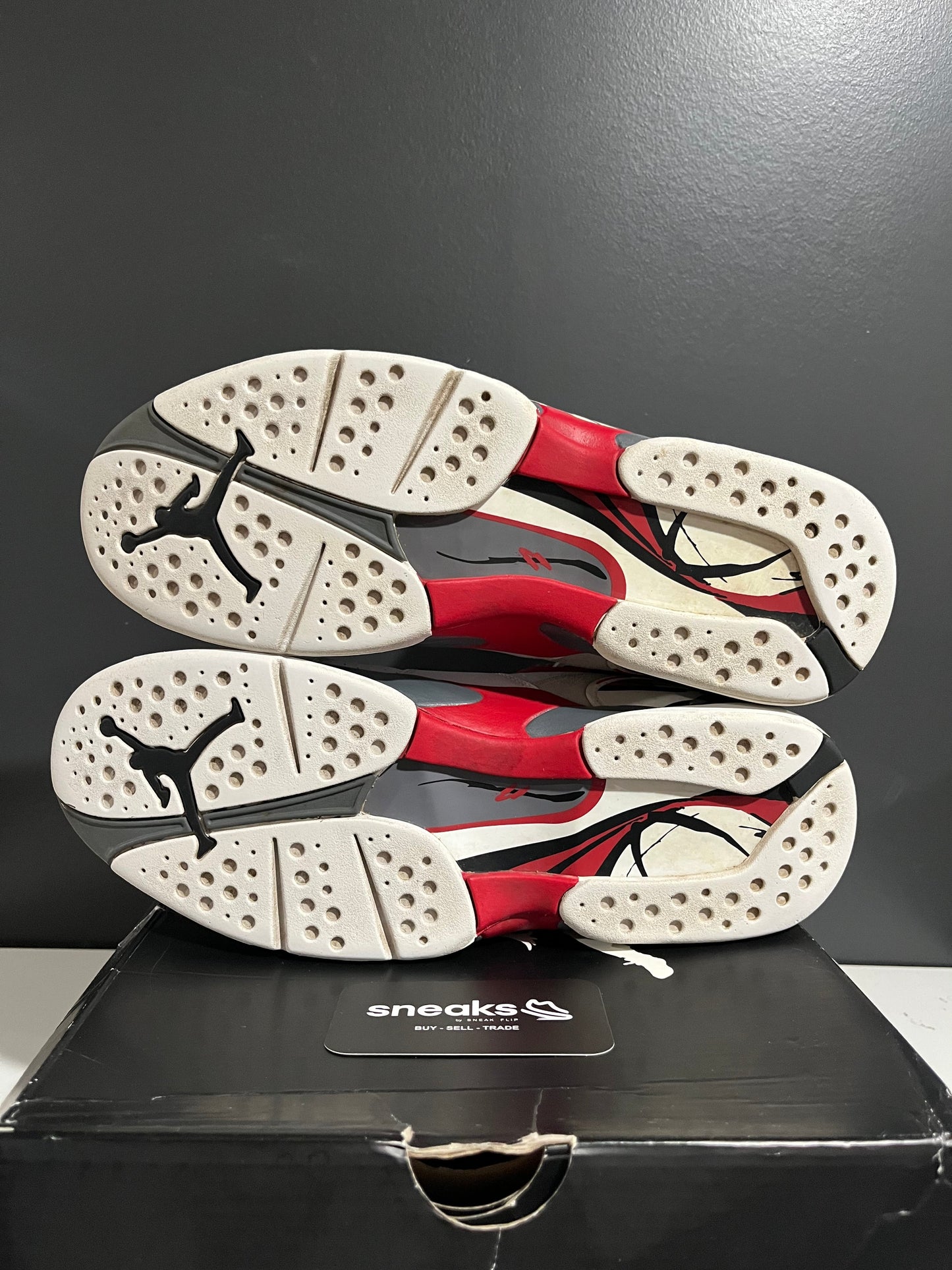 Jordan 8 Retro Bugs Bunny (2013) - Used