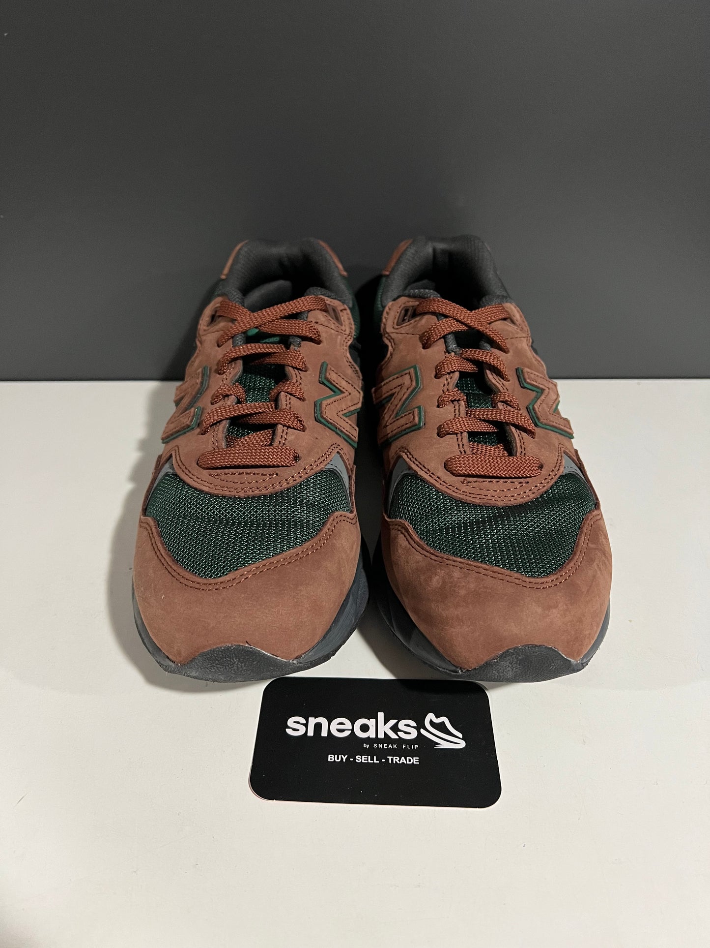 USED New Balance 580 Beef & Broccoli MT580RTB SIZE 8M NO BOX AG25-260
