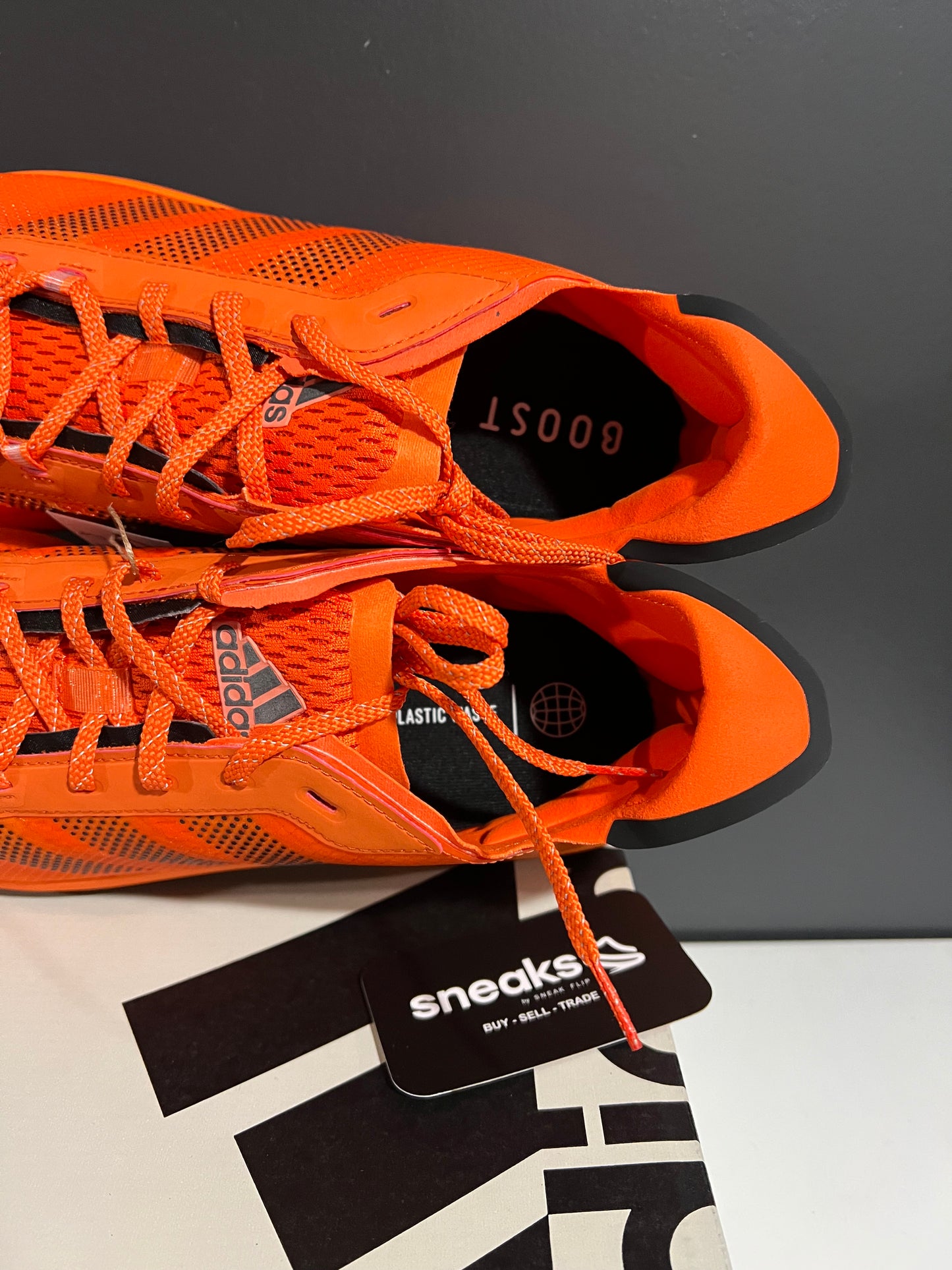 NEW Avryn Orange Black ID9424 SIZE 11M OG ALL AG25-292