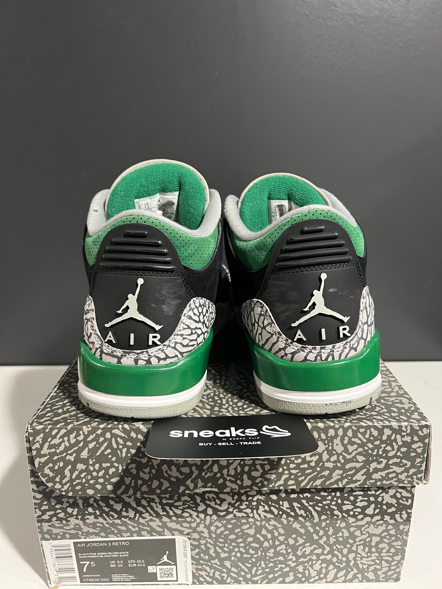 USED Air Jordan 3 Retro Pine Green CT8532-030 SIZE 7.5M OG ALL AG25-194