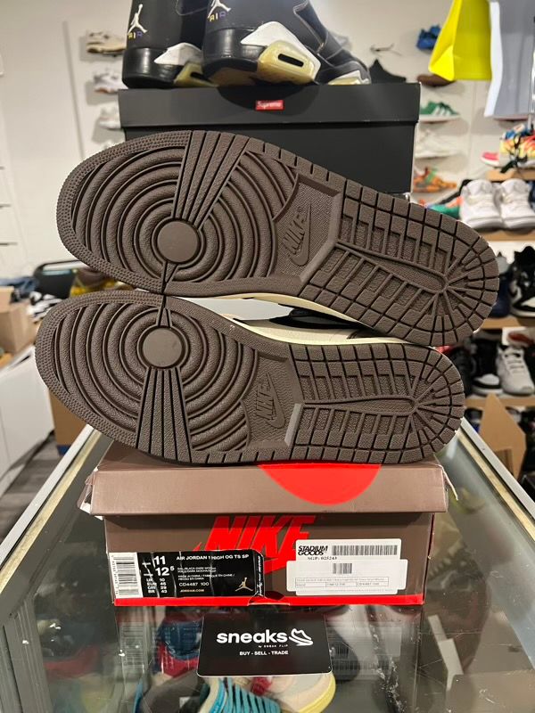 TRIED ON SIZE 11M Jordan 1 Retro High OG SP Travis Scott Mocha - Used