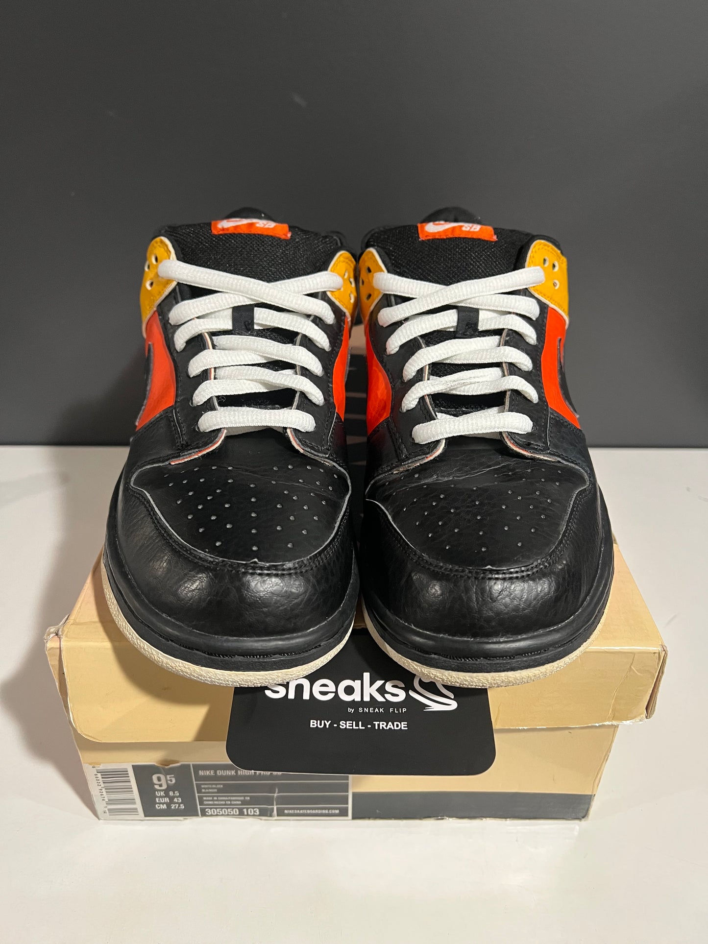 USED Dunk Low Pro SB Raygun 304292-803 SIZE 10M REP BOX AG25-191