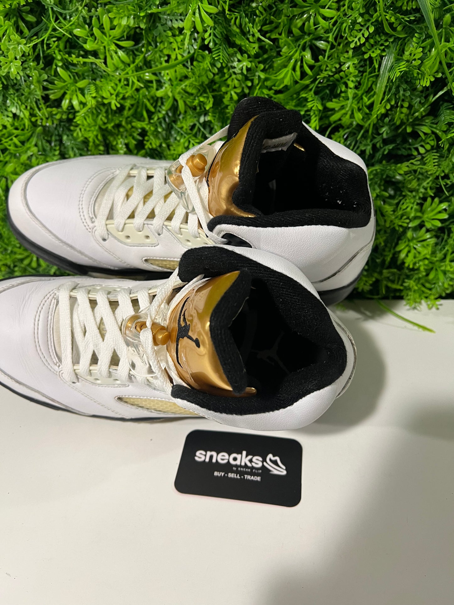 Air Jordan 5 Retro Olympic 136027-133 SIZE 9.5 USED NO BOX