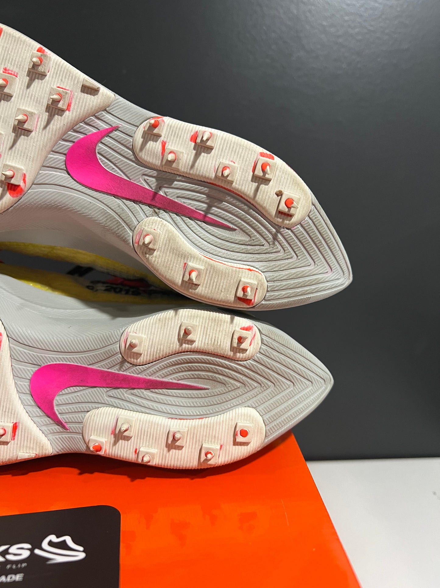 USED Off-White x Wmns Vapor Street Tour Yellow CD8178-700 SIZE 6M OG ALL JN25-145