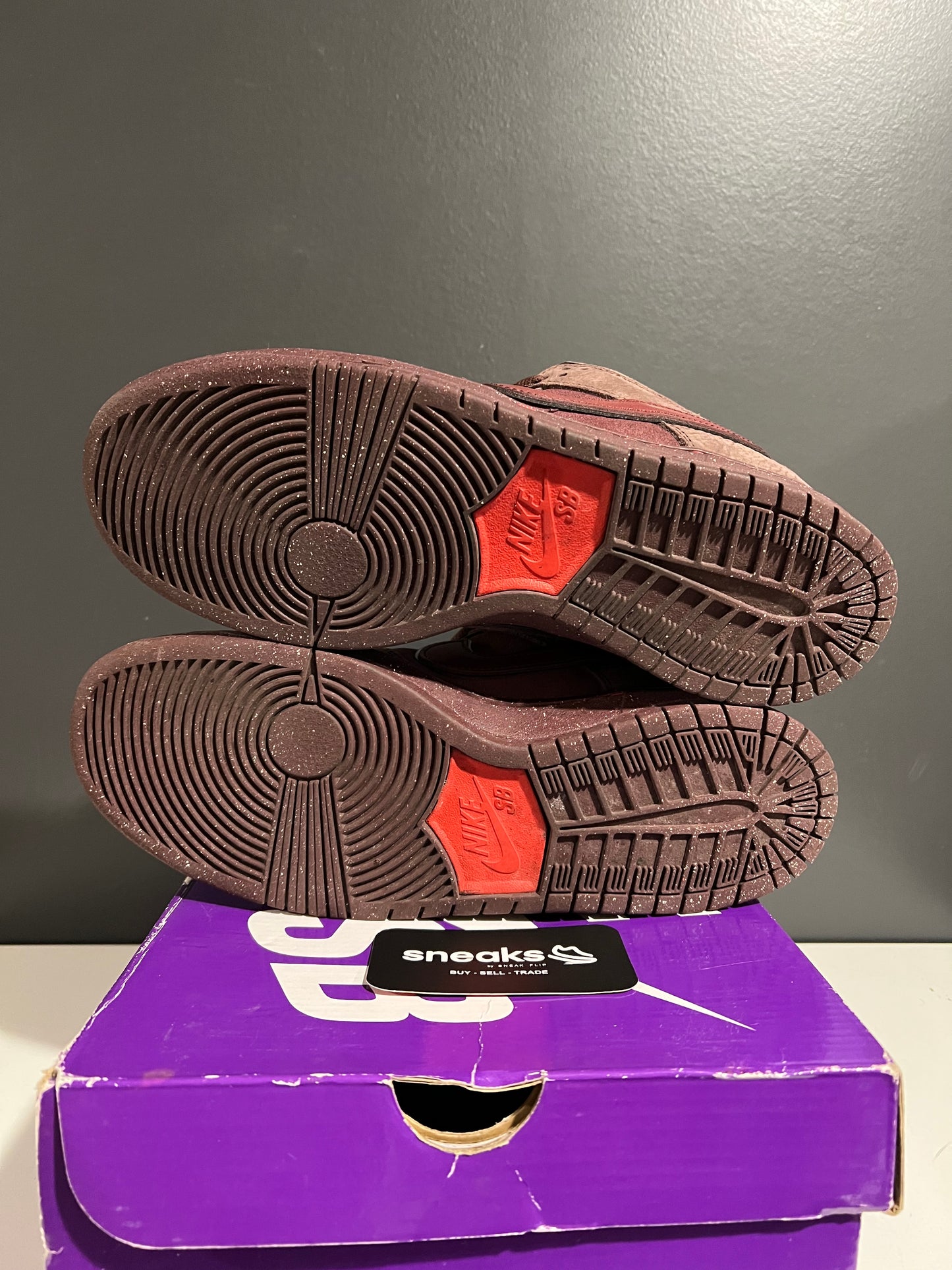 USED Dunk Low Premium SB City of Love Collection Burgundy Crush FN0619-600 SIZE 10M OG ALL AG25-360
