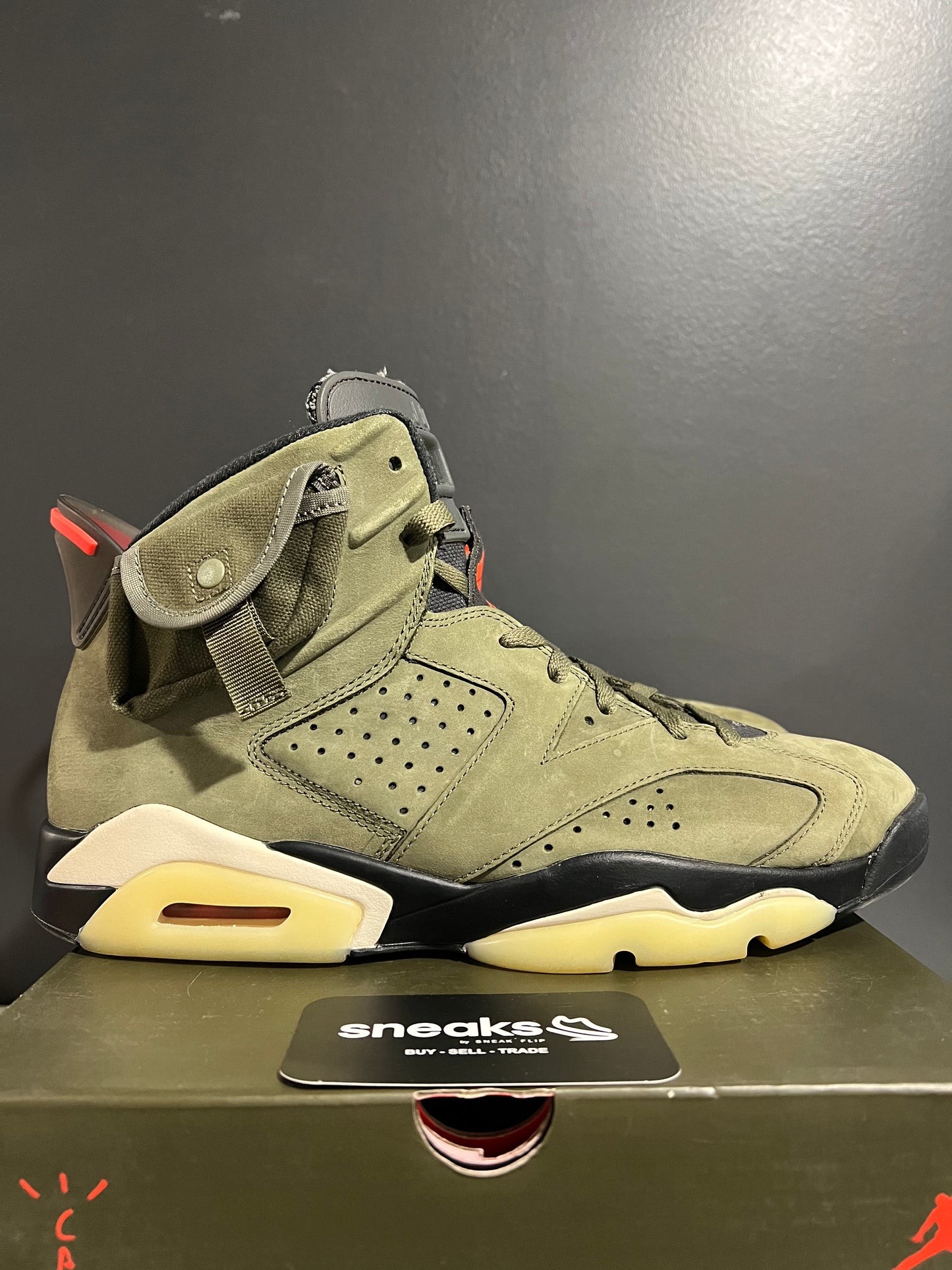 USED Travis Scott x Air Jordan 6 Retro Olive CN1084-200 SIZE 10.5M OG ALL AG25-198