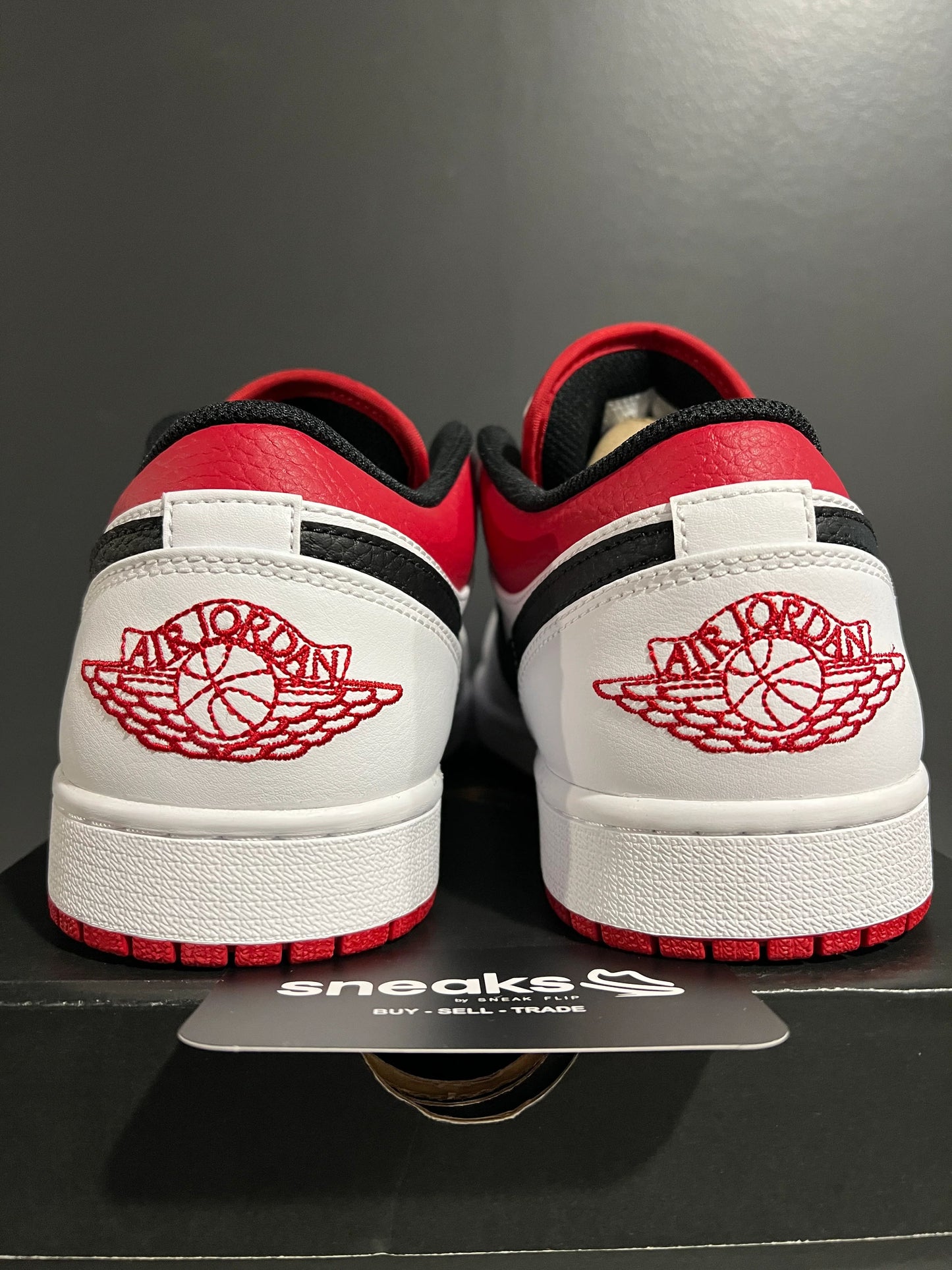 Jordan 1 Low White University Red Black - Like New