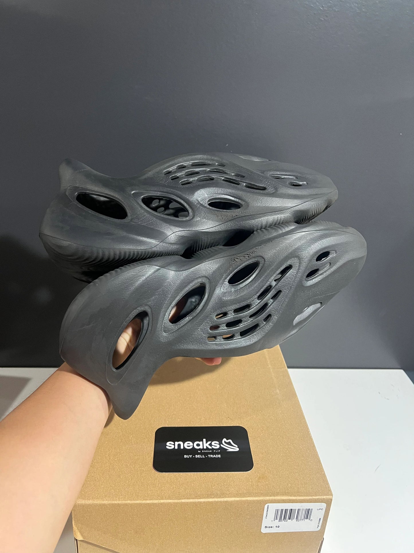 adidas Yeezy Foam RNR Onyx - Used