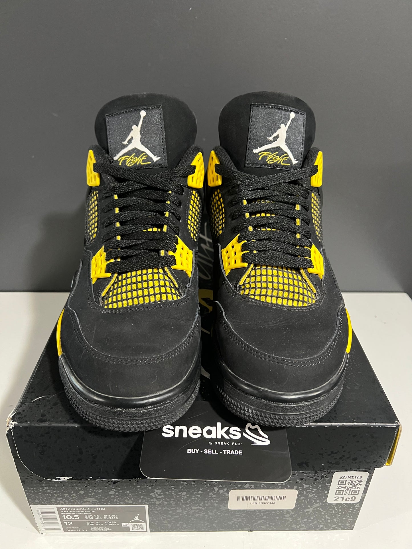 USED Air Jordan 4 Retro Thunder 2023 DH6927-017 SIZE 10.5M OG ALL AG25-324