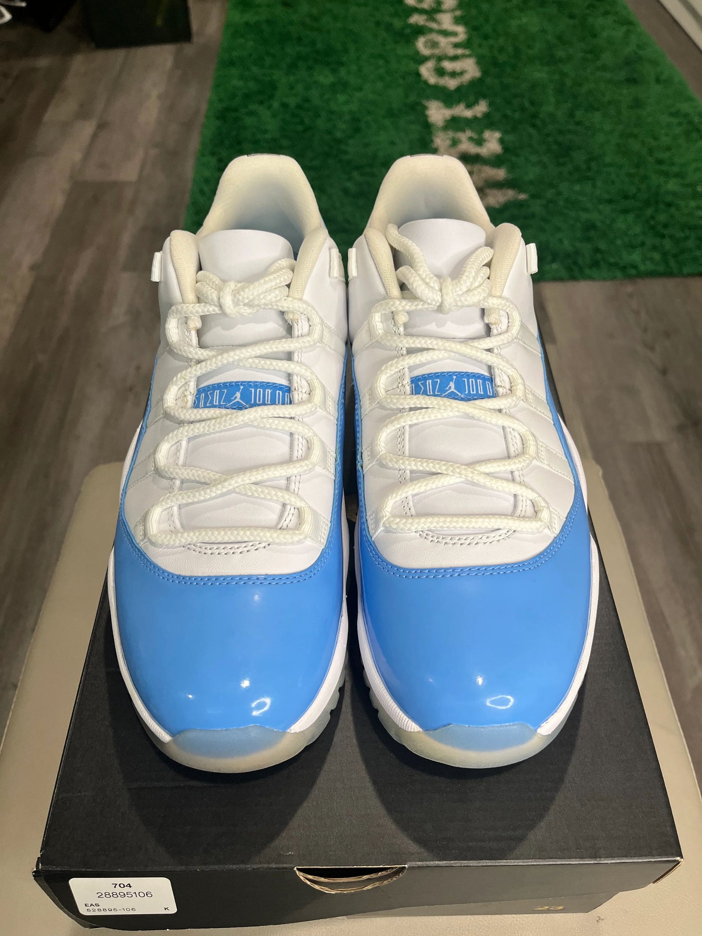 Jordan 11 Retro Low University Blue (2017) - Used
