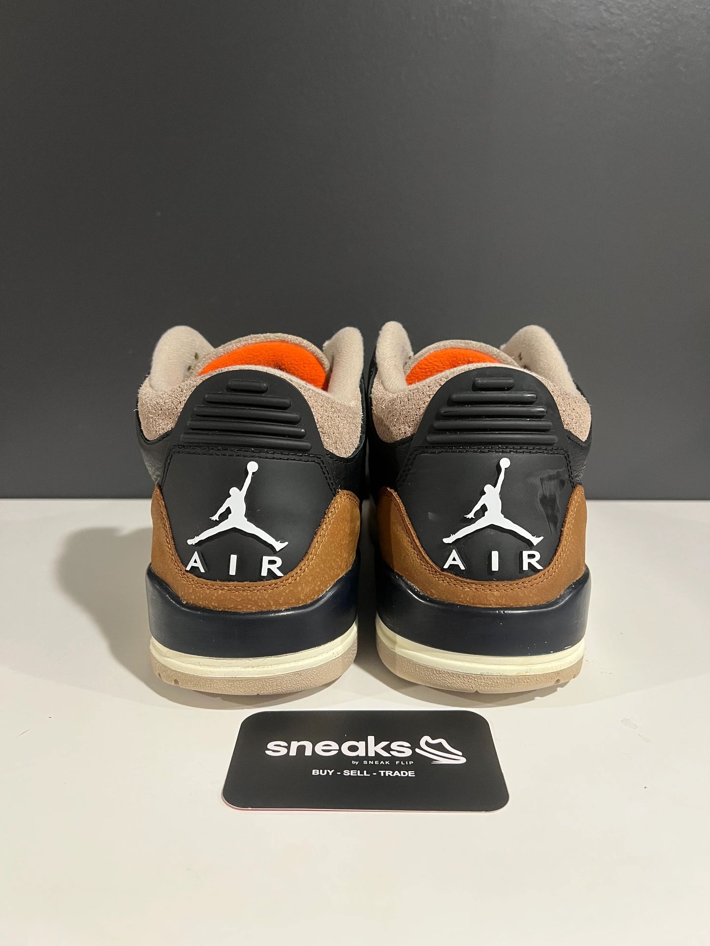 Jordan 3 Retro Desert Elephant - Used