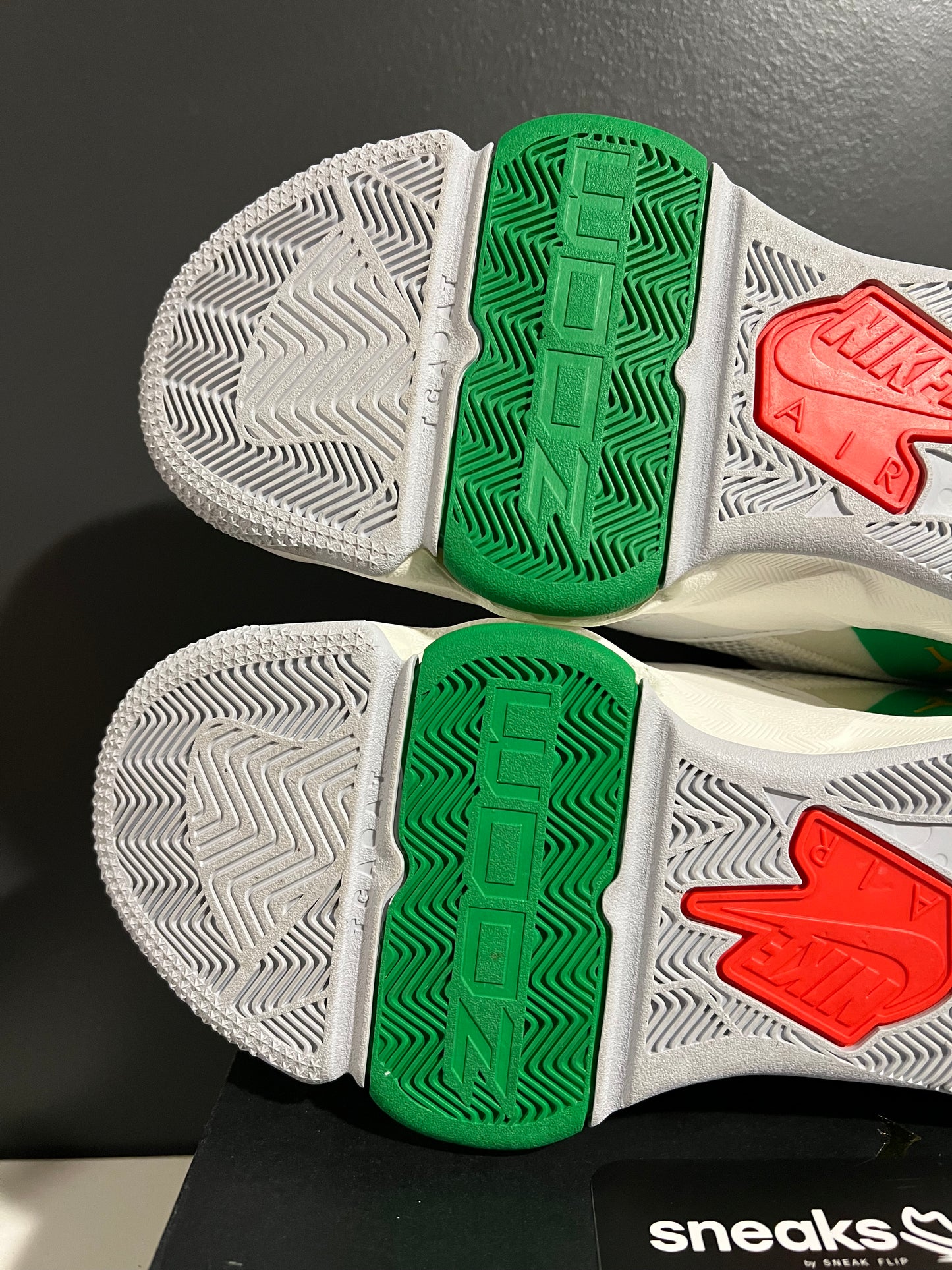 USED Jordan Zoom '92 White Lucky Green Dark Sulfur CK9183-103 SIZE 11M OG ALL AG25-305