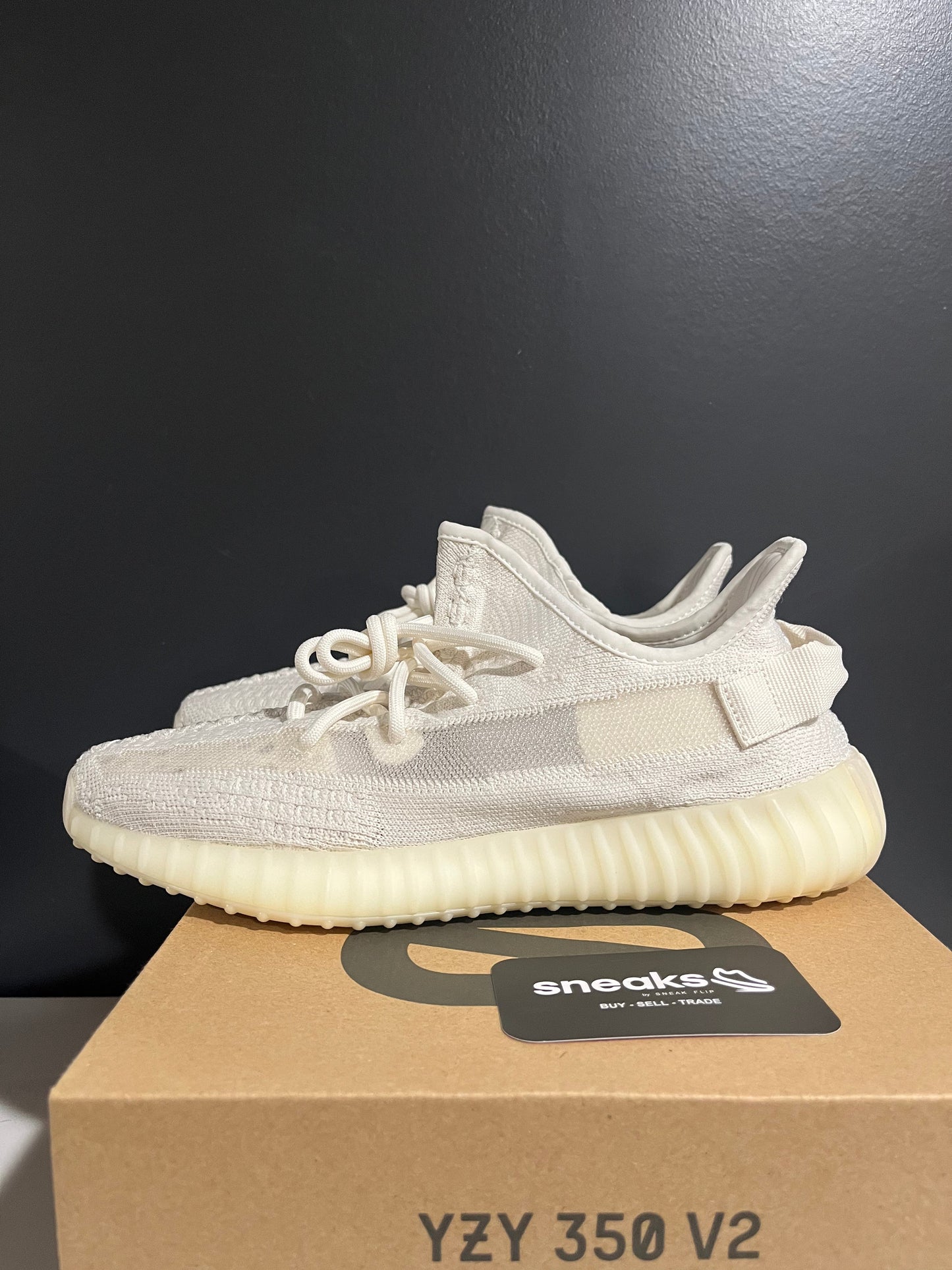 adidas Yeezy Boost 350 V2 Bone - Used
