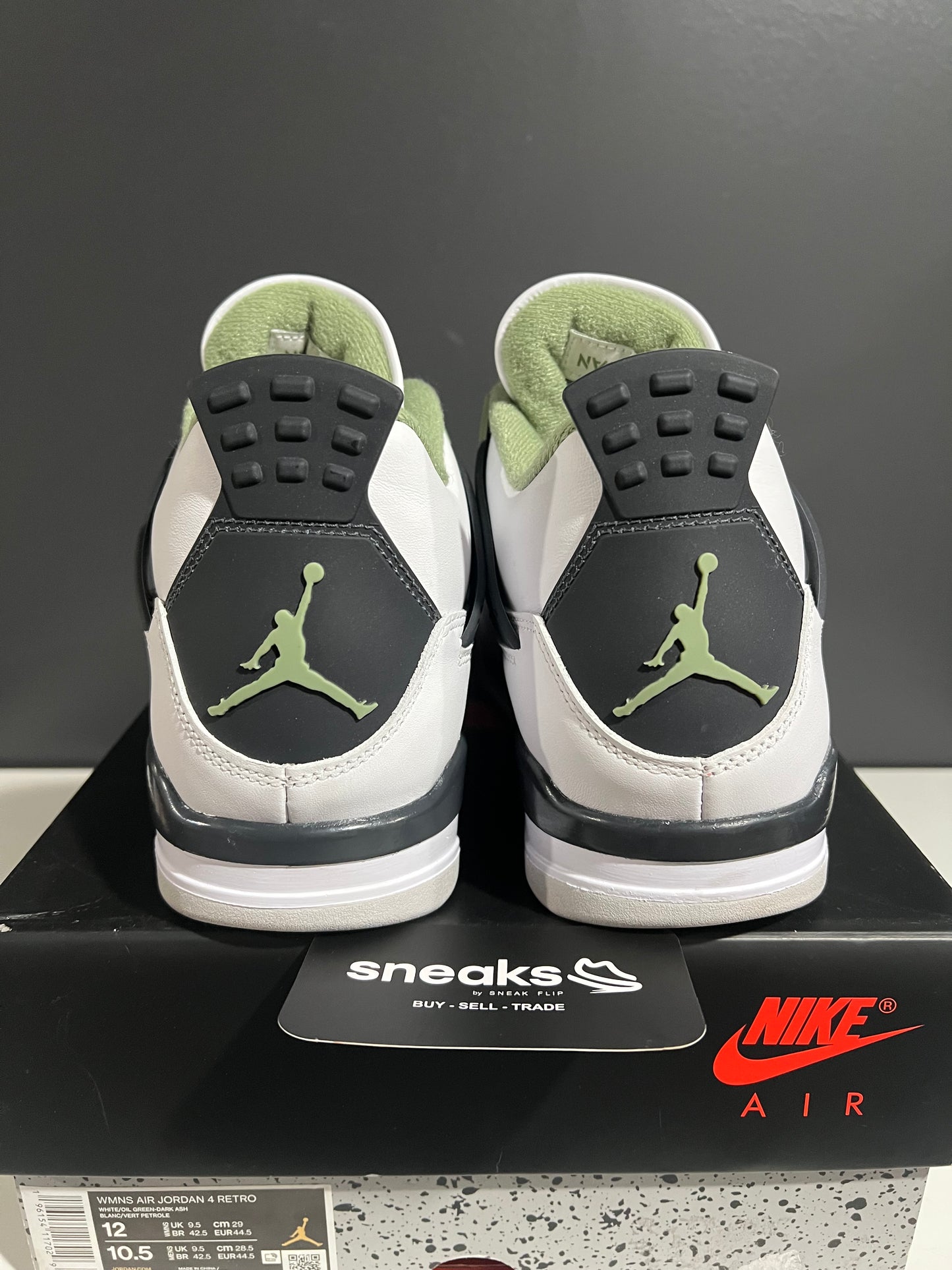 USED Wmns Air Jordan 4 Retro Seafoam AQ9129-103 SIZE 10.5M OG ALL AG25-364