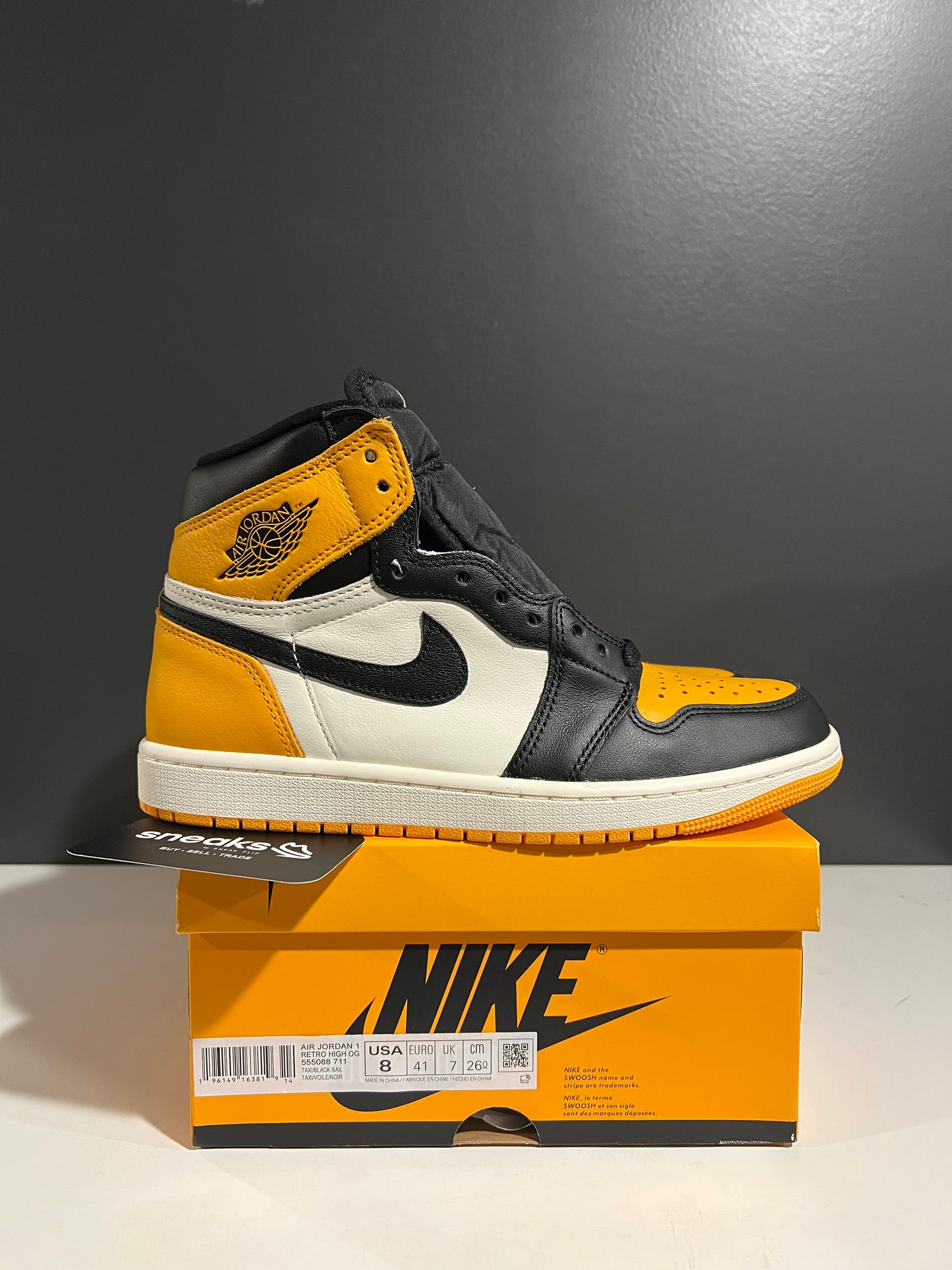 USED Air Jordan 1 Retro High OG Yellow Toe 555088-711 SIZE 8M OG ALL AG25-247