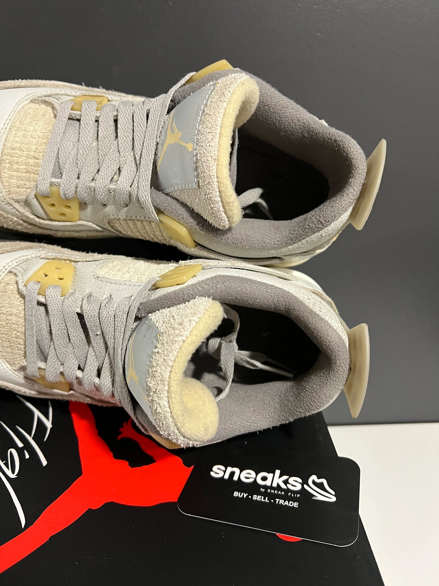 Jordan 4 Retro SE Craft Photon Dust (GS) - Used