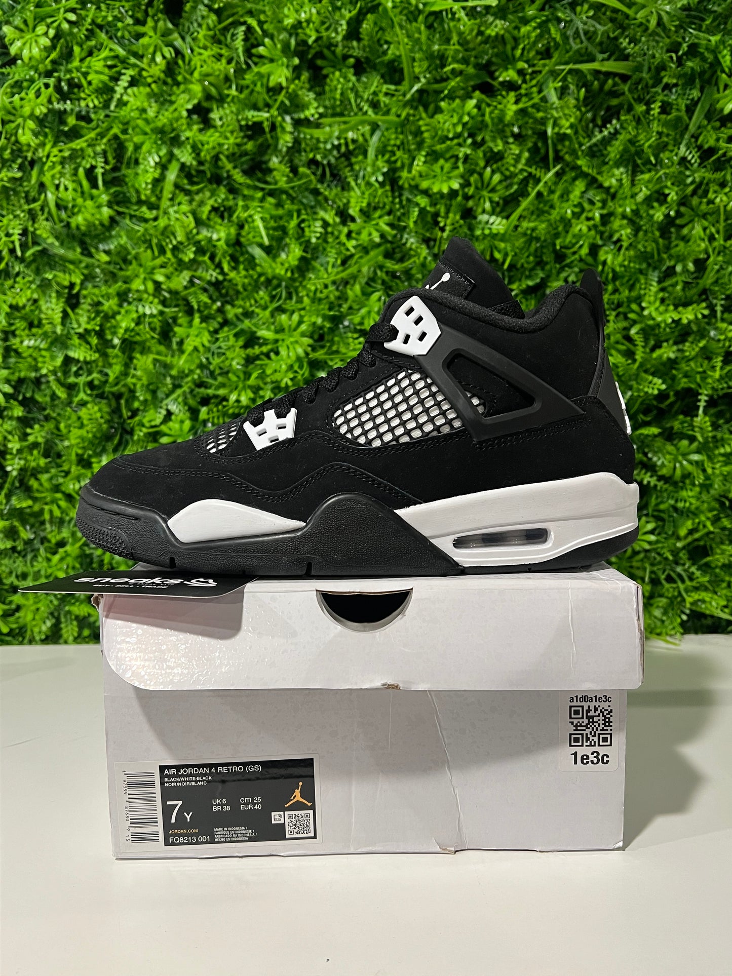 USED Air Jordan 4 Retro GS White Thunder FQ8213-001 SIZE 7Y OG ALL