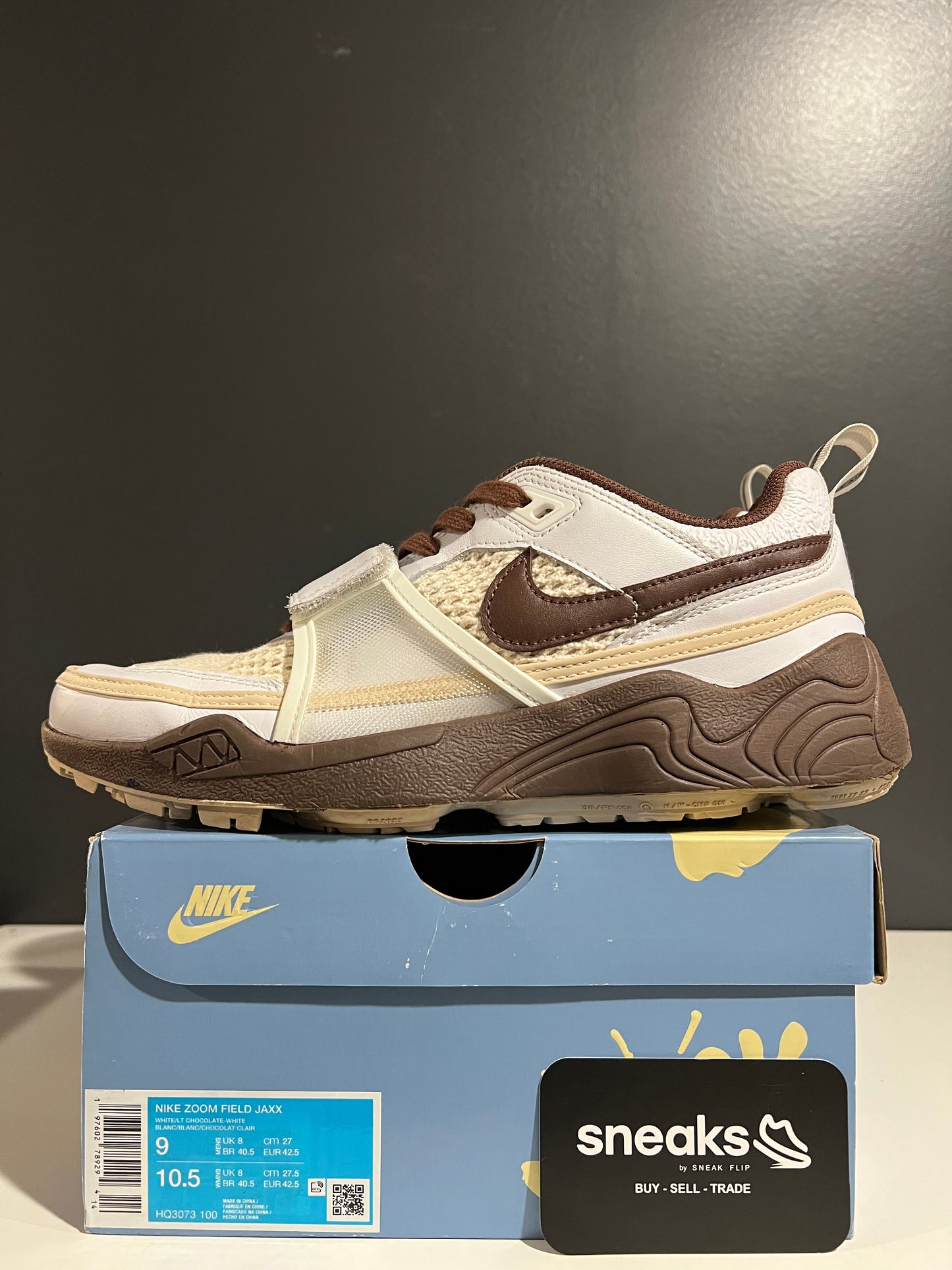 USED Travis Scott x Zoom Field Jaxx Light Chocolate HQ3073 100 SIZE 9M OG ALL AG25-173