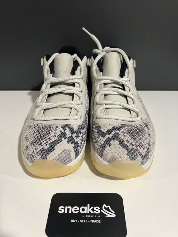 USED SIZE 9.5M Jordan 11 Retro Low Snake Light Bone - Used