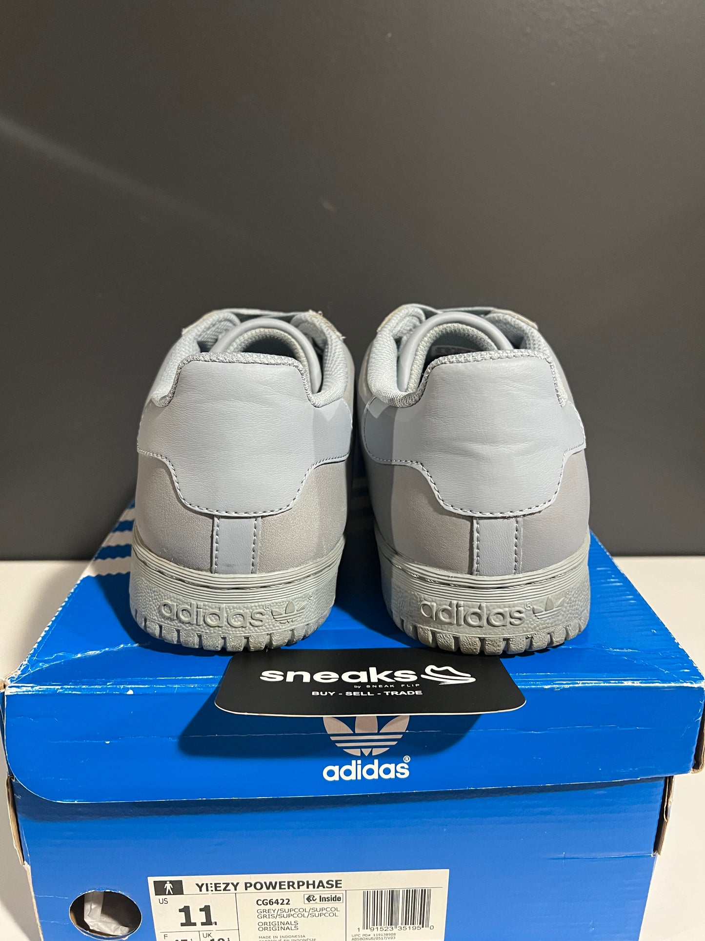 USED Yeezy PowerPhase Calabasas Grey CG6422 SIZE 11M OG ALL AG25-104