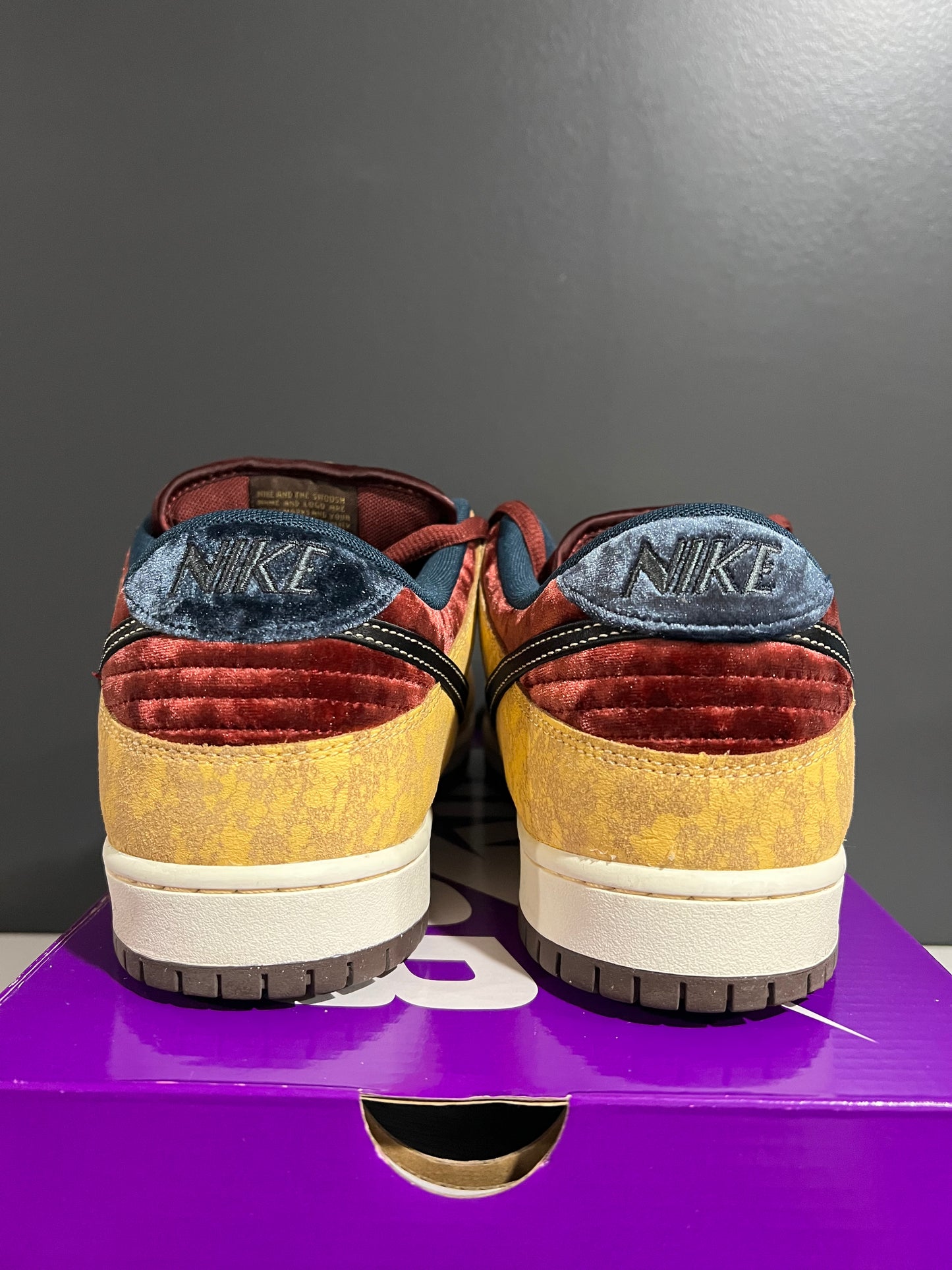 USED Dunk Low SB City of Cinema FZ1278-200 SIZE 13M OG ALL