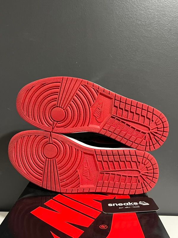 USED SIZE 9M Jordan 1 Retro High OG Patent Bred - Used