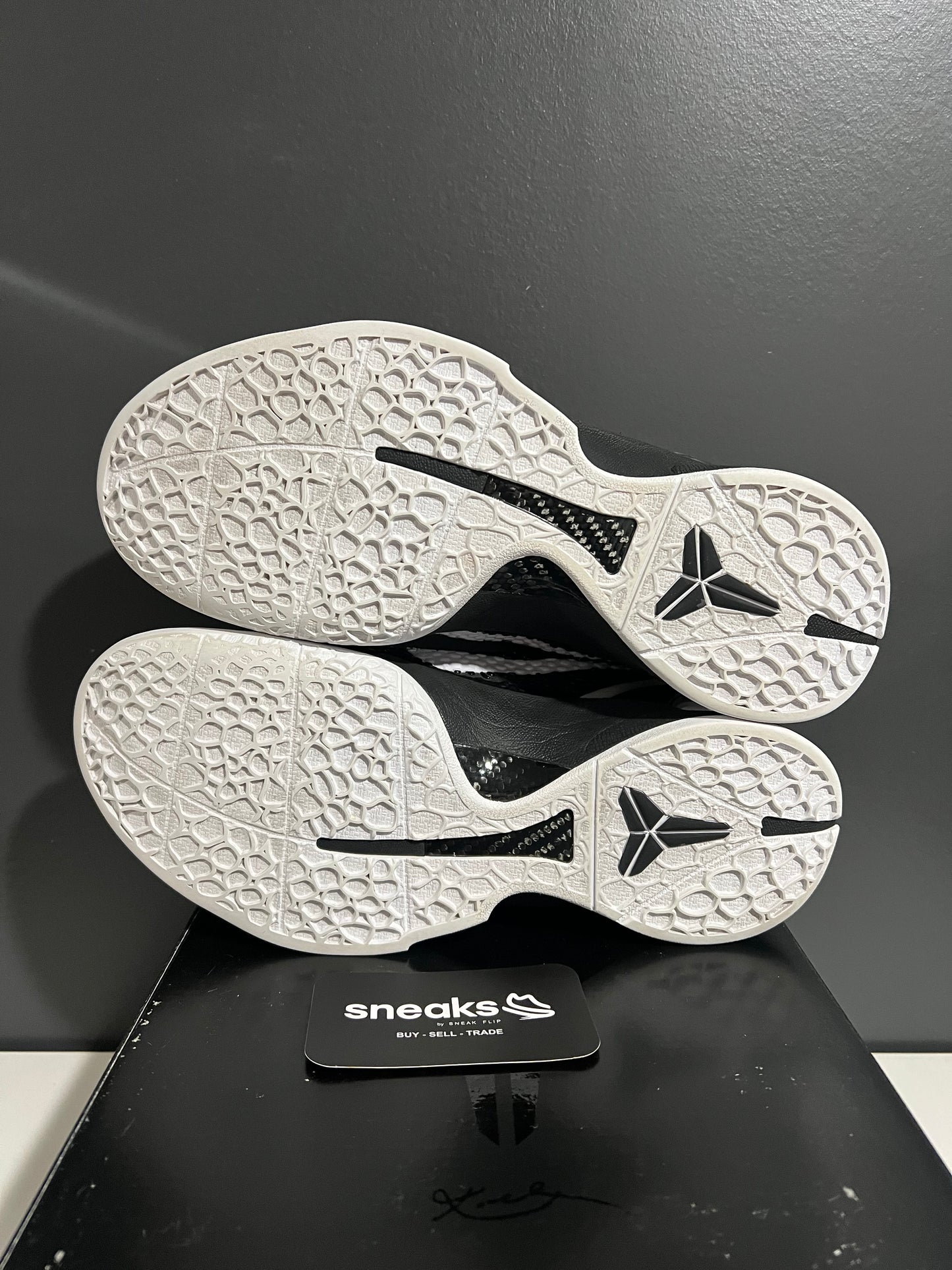 USED Zoom Kobe 6 Protro Mambacita Sweet Sixteen CW2190-002 SIZE 8.5M OG ALL AG25-342