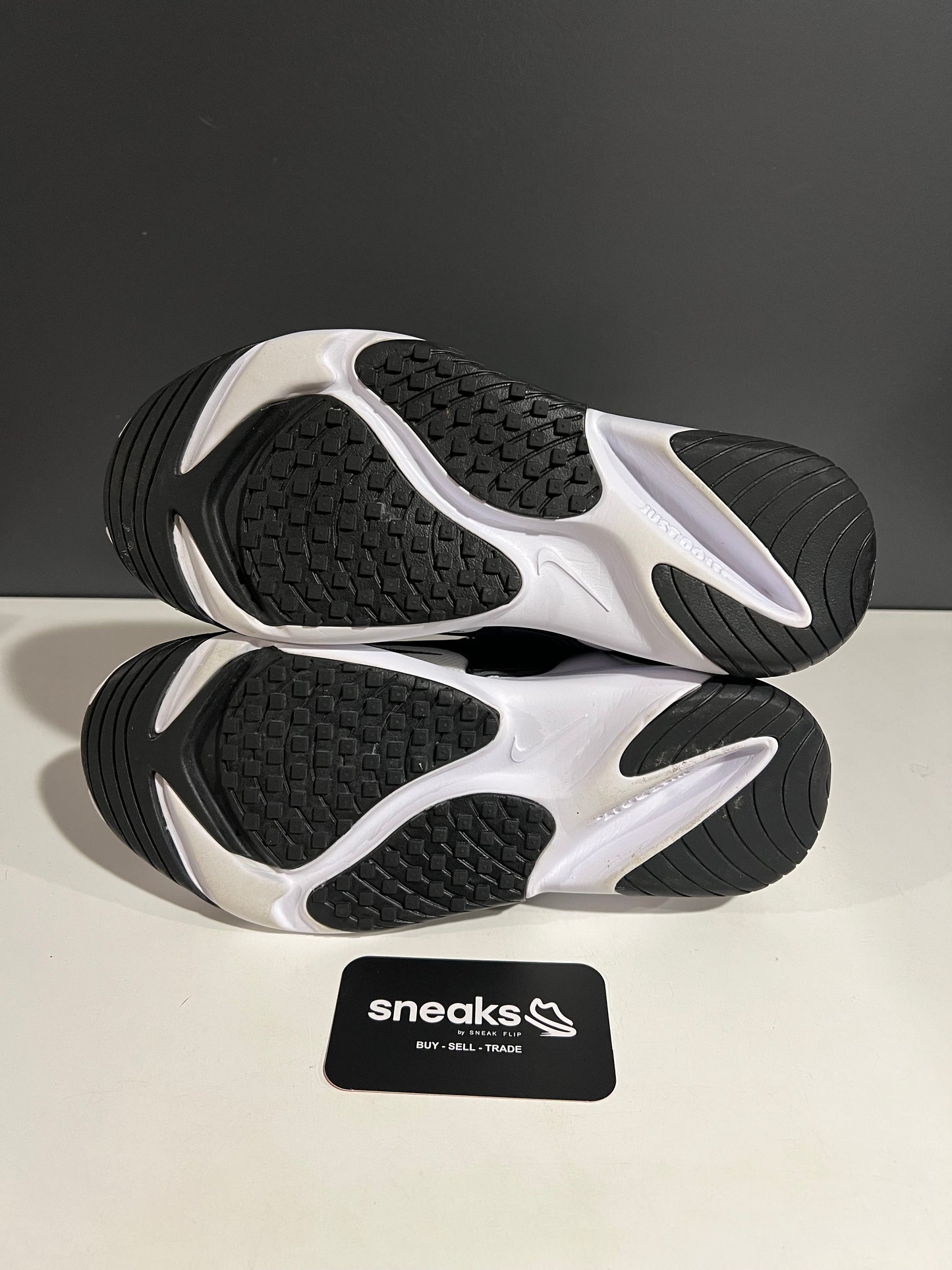 USED Wmns Zoom 2K White Black AO0354-100 SIZE 6Y NO BOX JY25-309