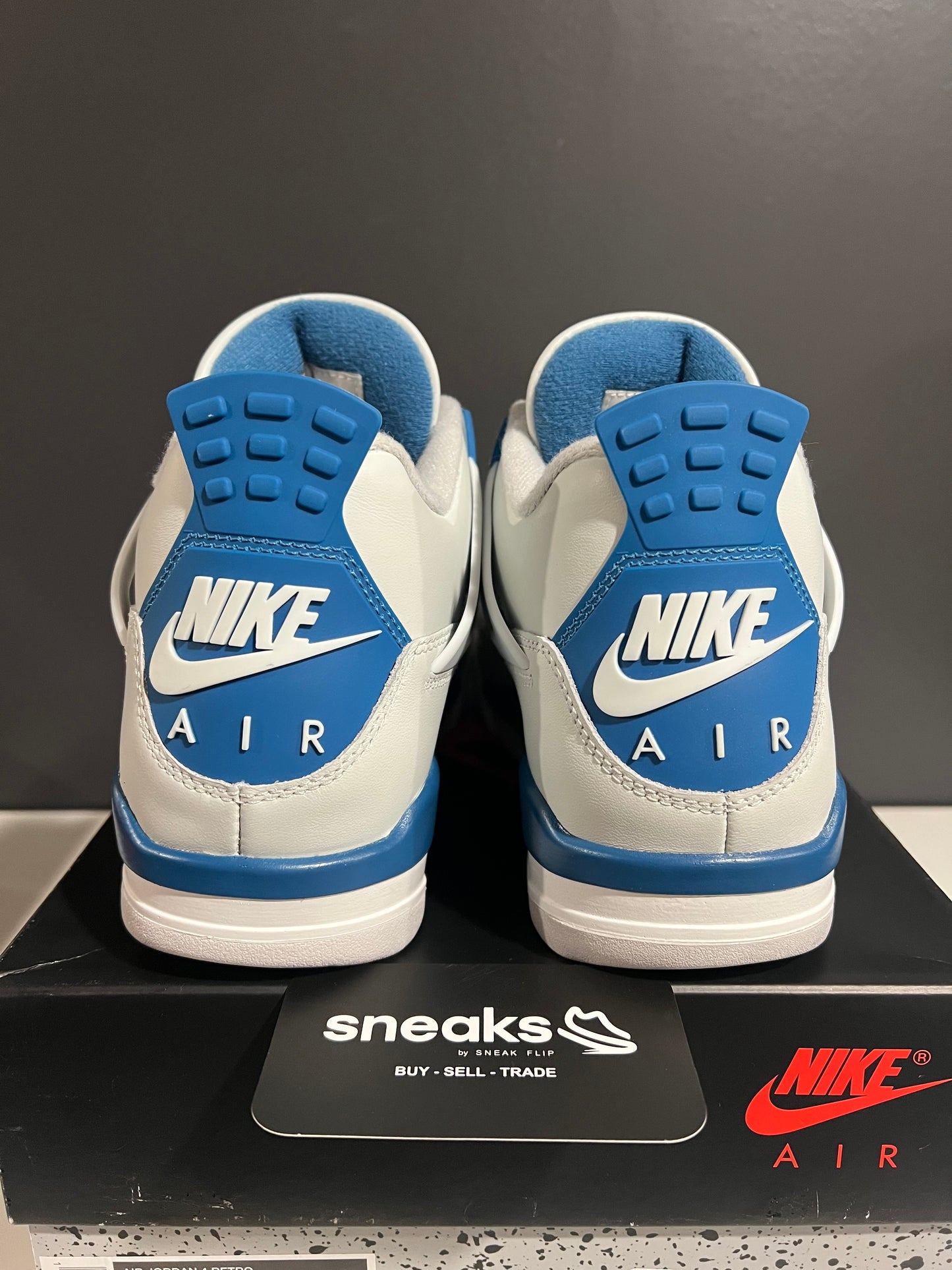 USED Air Jordan 4 Retro Military Blue 2024 FV5029-141 SIZE 8M OG ALL AG25-98