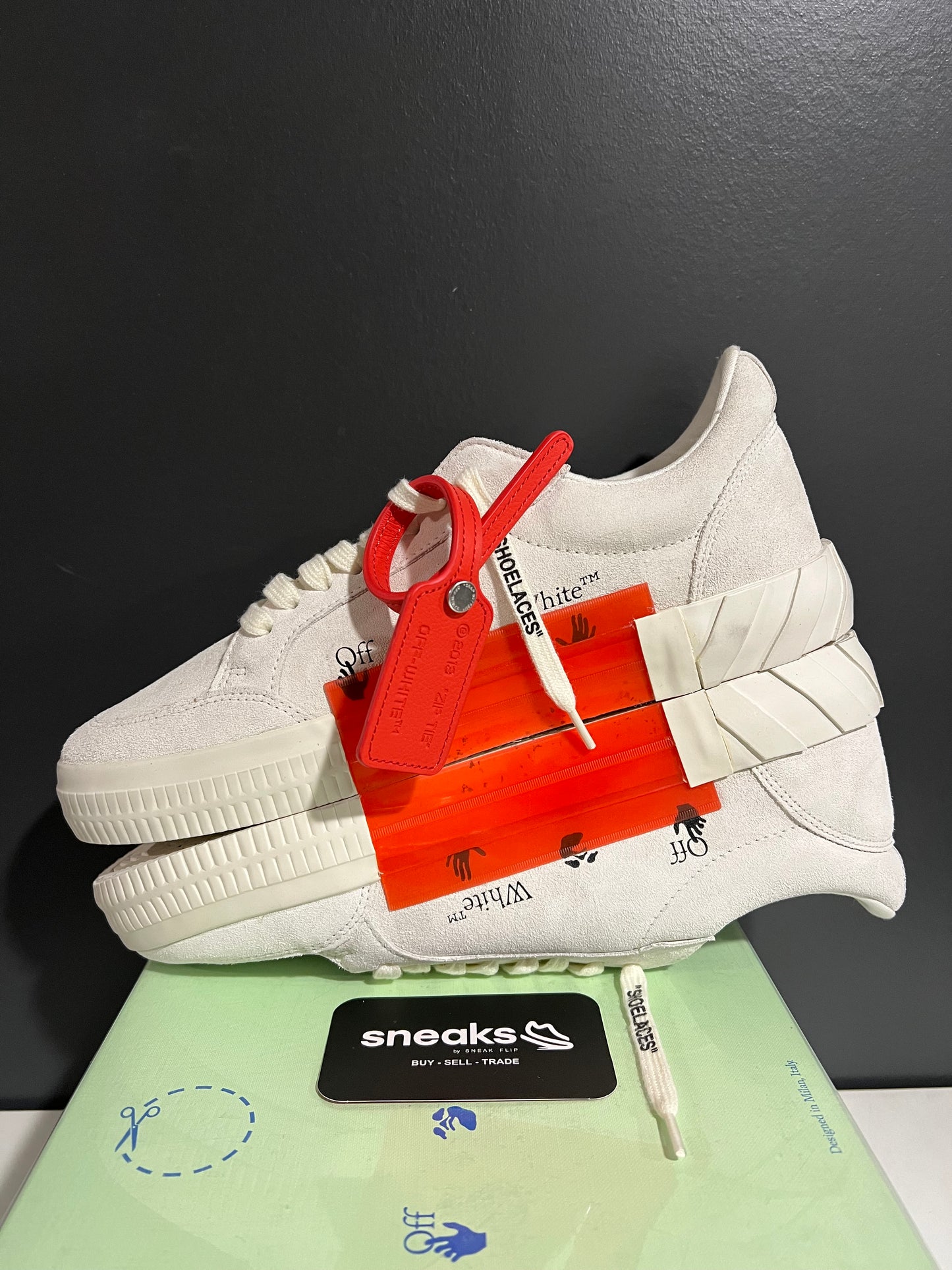 NEW Off-White Vulcanized Low Top White Suede OMIA085S23LEA0010101 43EU OG ALL JY25-57