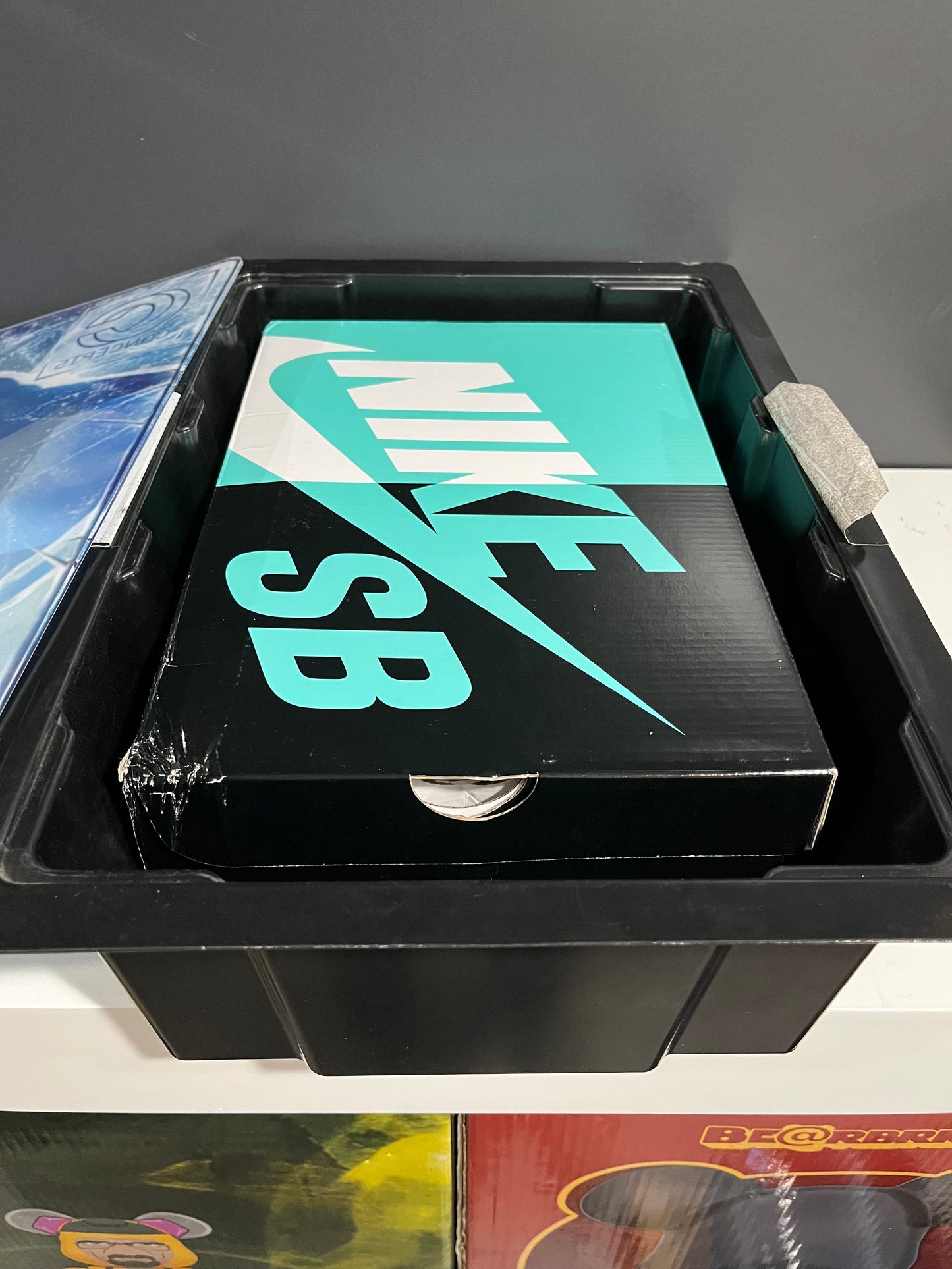 NEW Concepts Nike SB Dunk Low Green Lobster Special Box BV1310-337 SIZE 10M OG ALL JN25-325