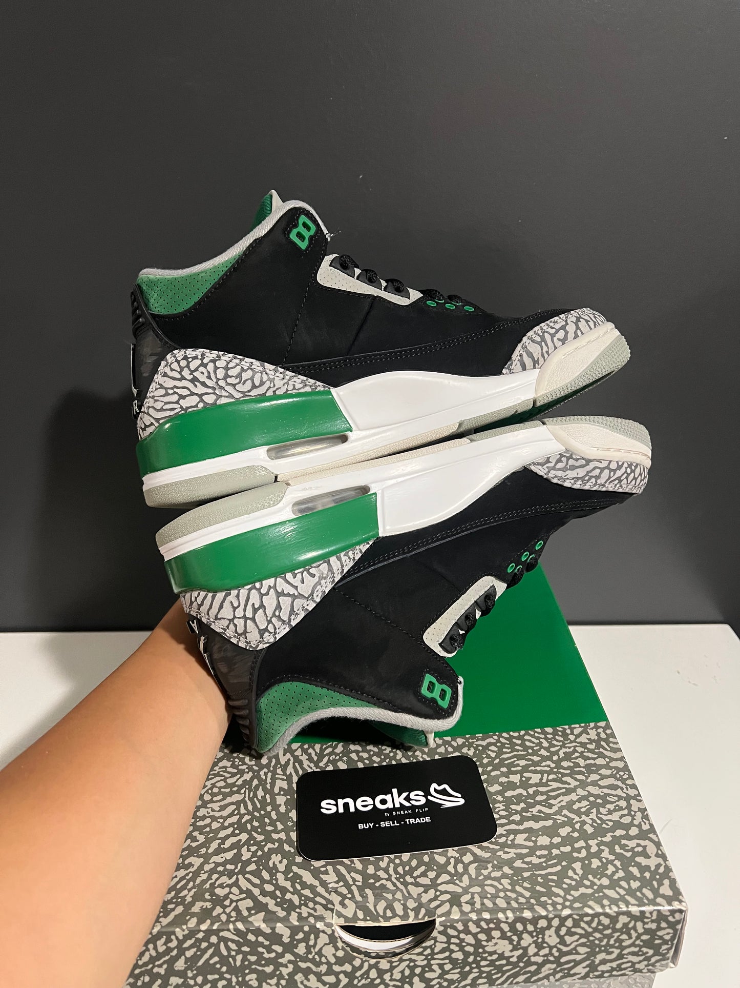 USED Air Jordan 3 Retro Pine Green CT8532-030 SIZE 7.5M OG ALL AG25-194