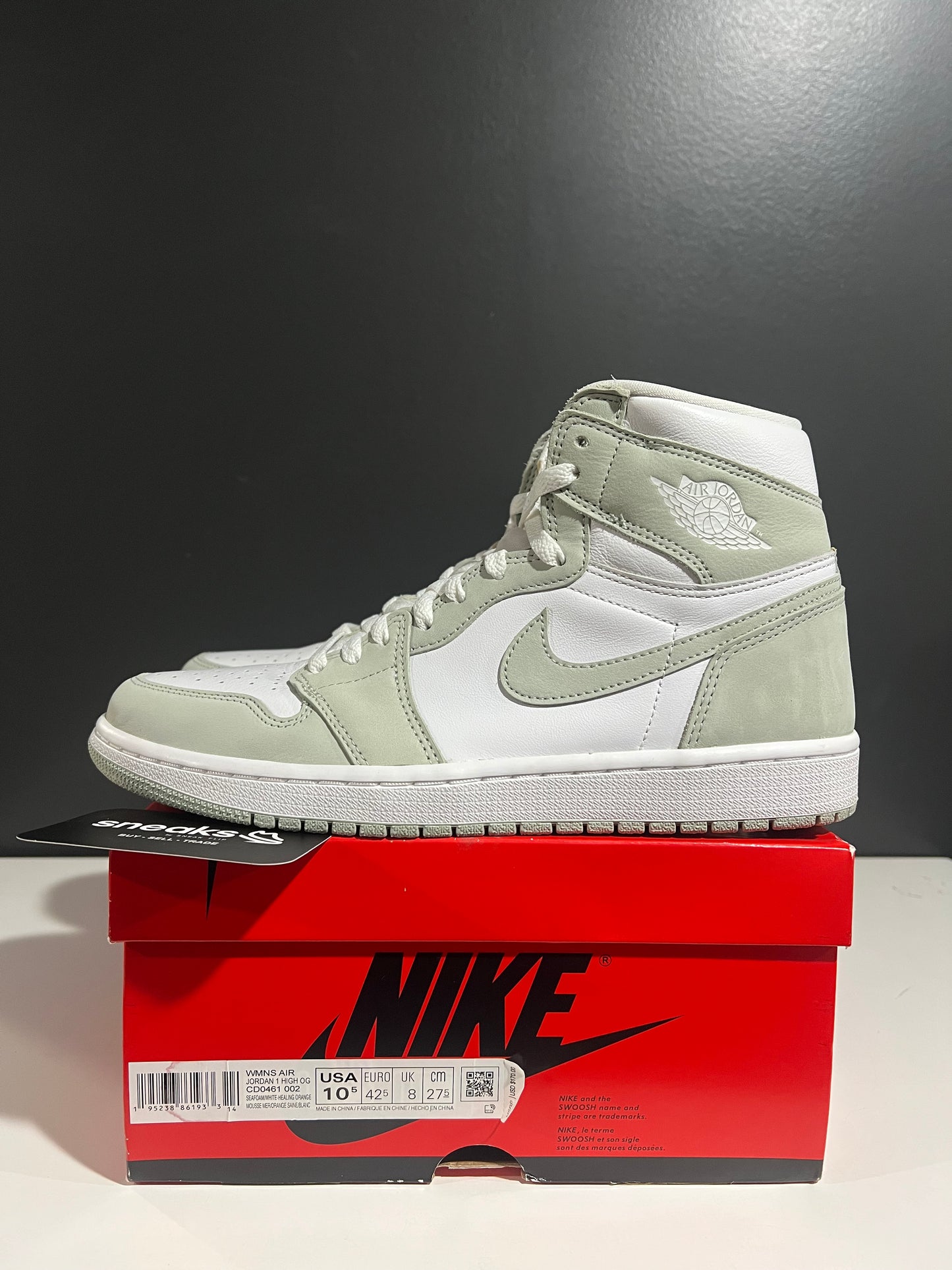 USED Wmns Air Jordan 1 Retro High OG Seafoam CD0461-002 SIZE 9M OG ALL