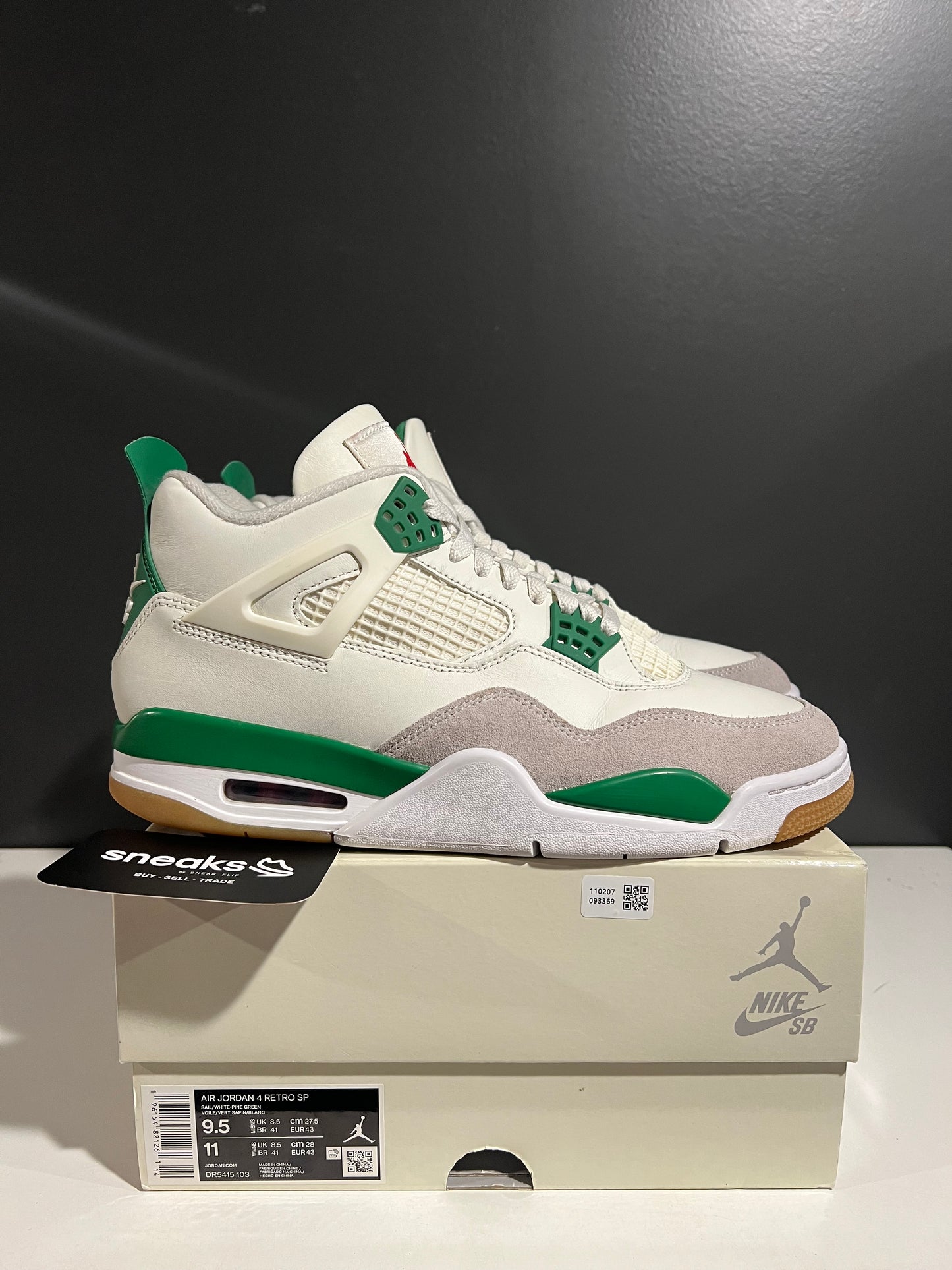 USED Nike SB x Air Jordan 4 Retro SP Pine Green DR5415-103 SIZE 9.5M OG ALL AG25-312