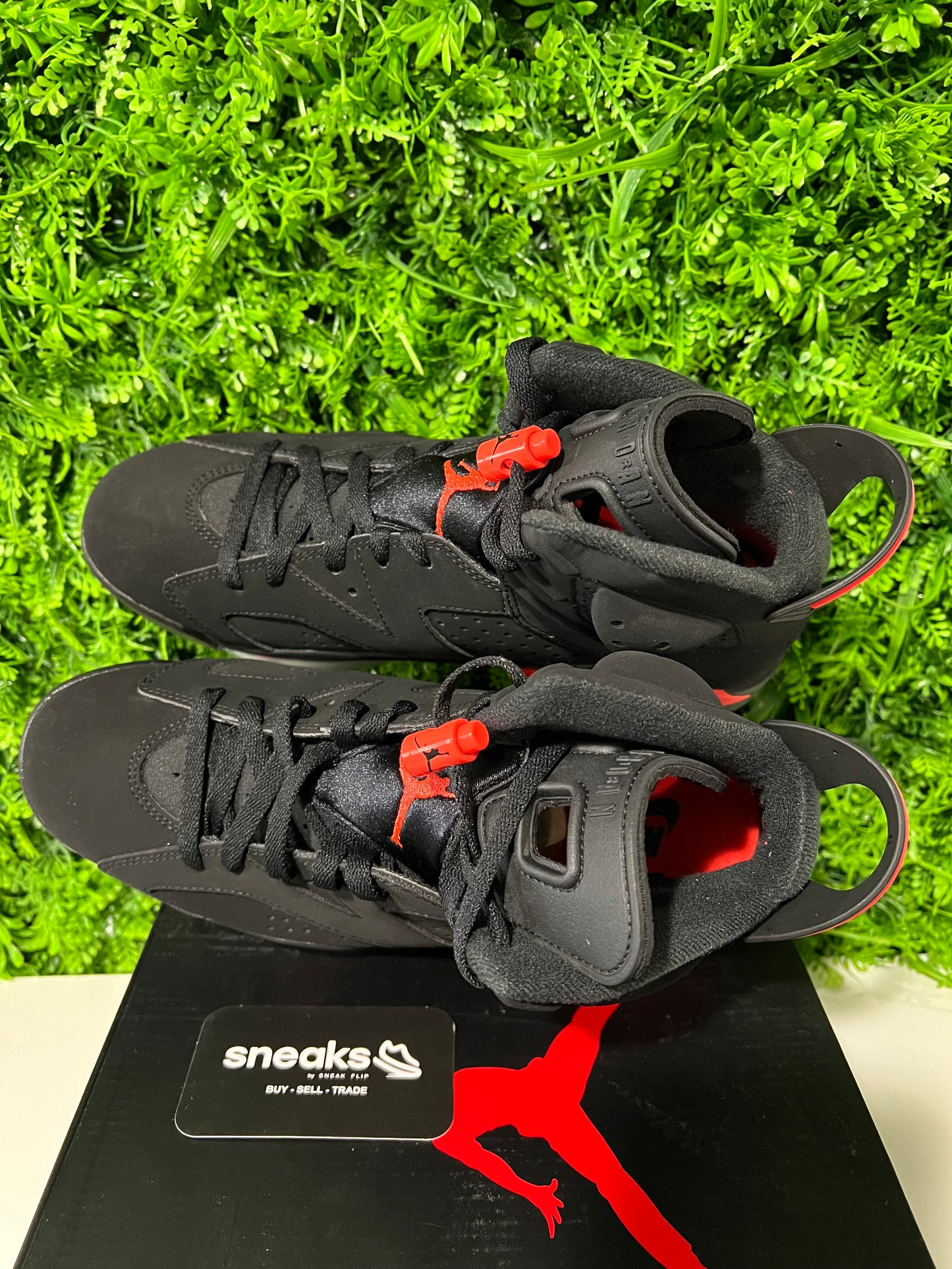 NEW Air Jordan 6 Retro Infrared 2019 384664-060 WITH DEFECTS