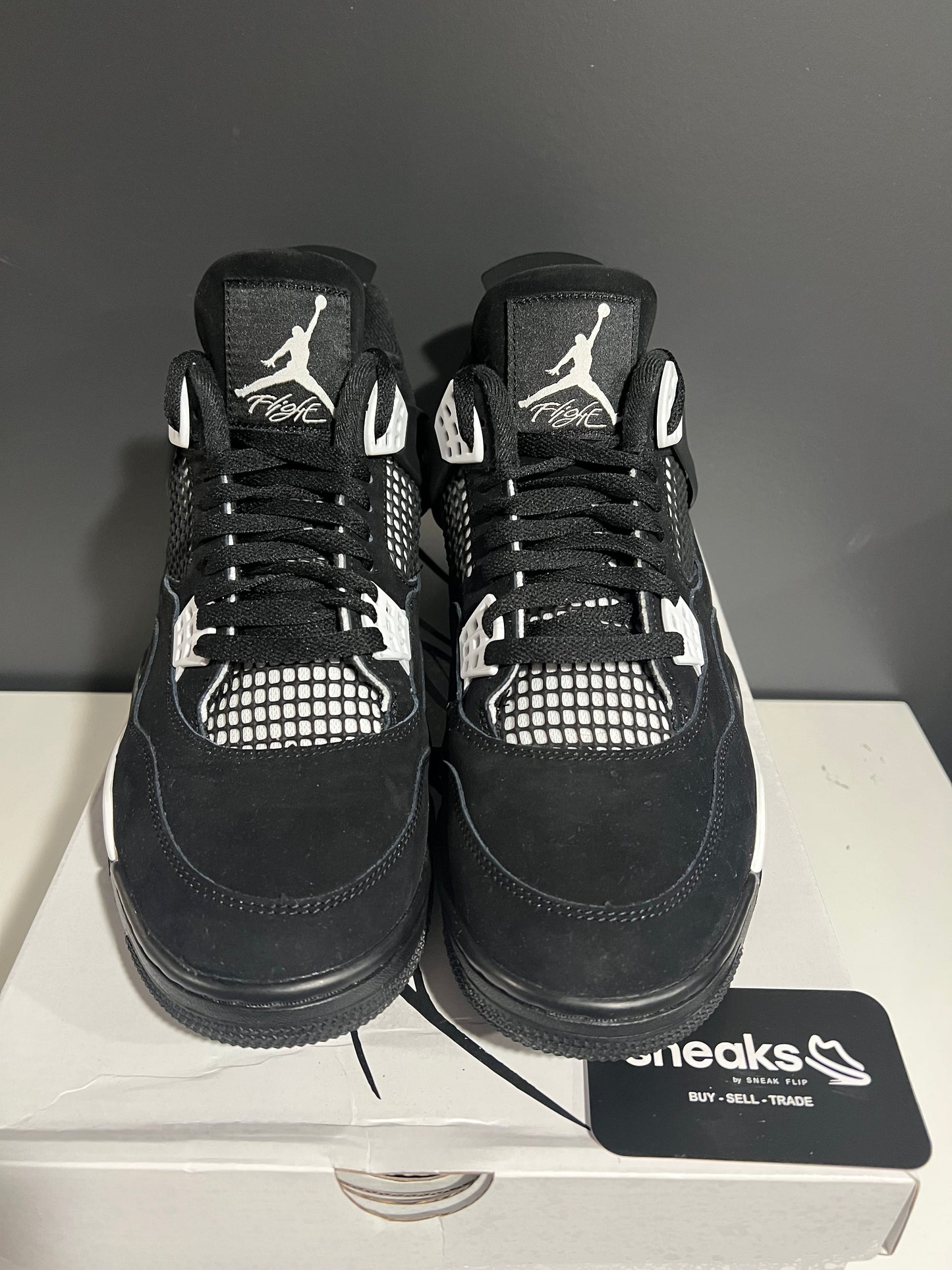 USED Air Jordan 4 Retro White Thunder FQ8138-001 SIZE 11M OG ALL JN25-166