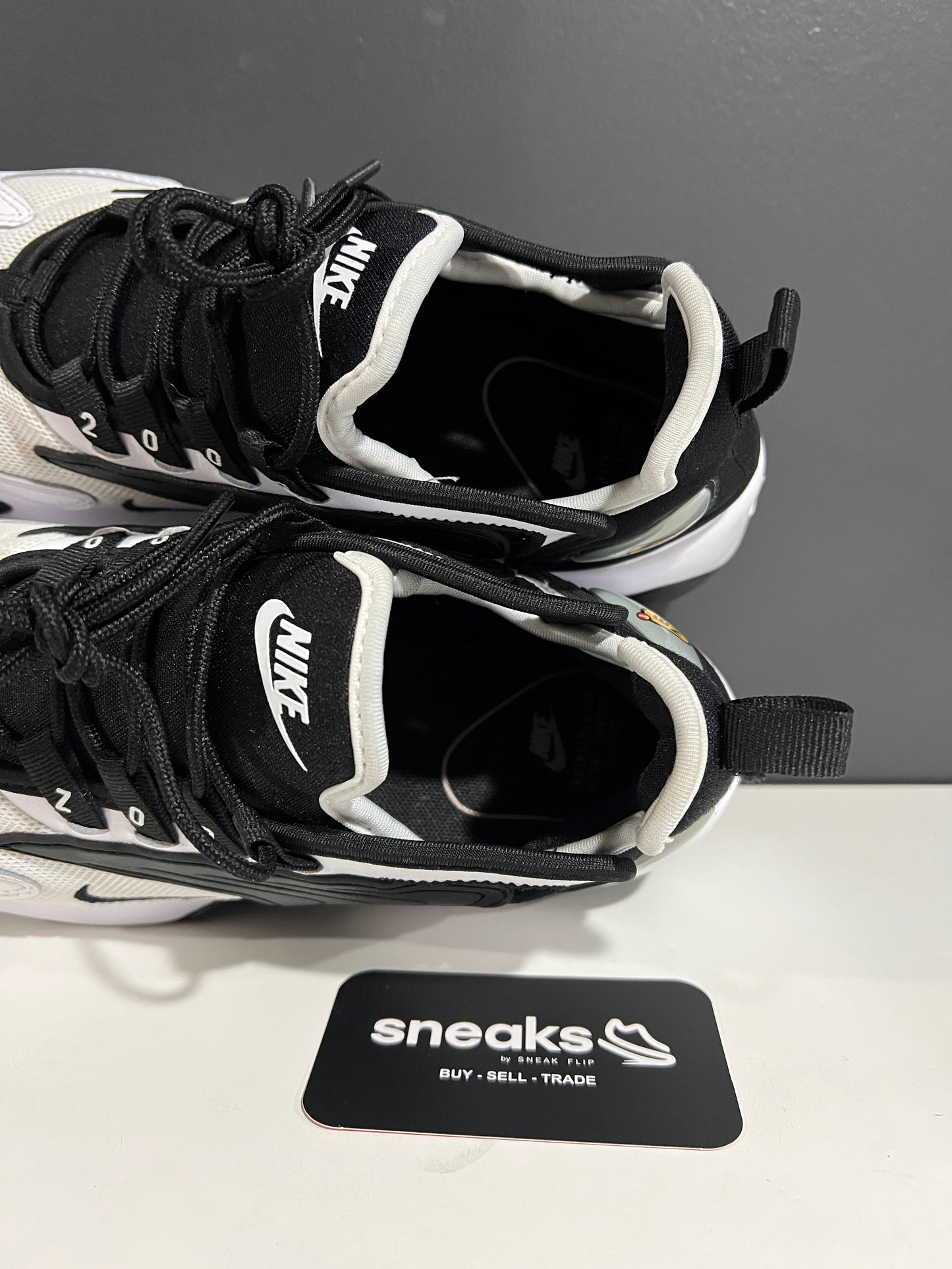 USED Wmns Zoom 2K White Black AO0354-100 SIZE 6Y NO BOX JY25-309