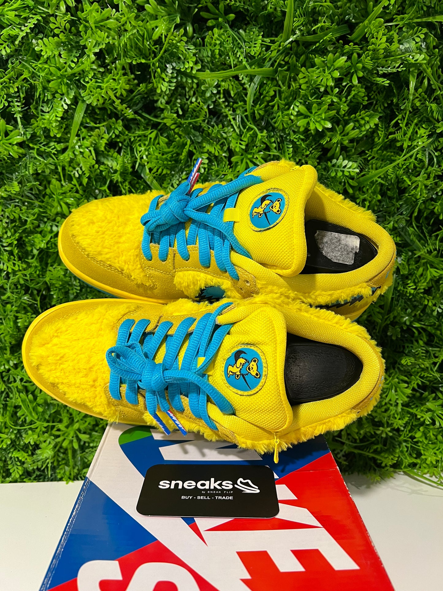 USED Grateful Dead x Dunk Low SB Yellow Bear CJ5378-700 SIZE 7.5M OG ALL
