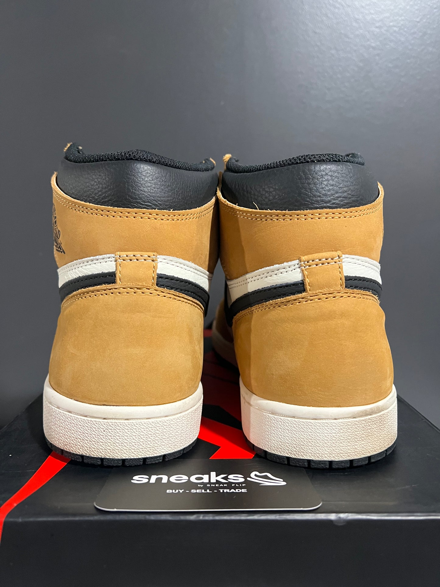 USED Air Jordan 1 Retro High OG Rookie of the Year 555088-700 SIZE 11.5M OG ALL SP25-102